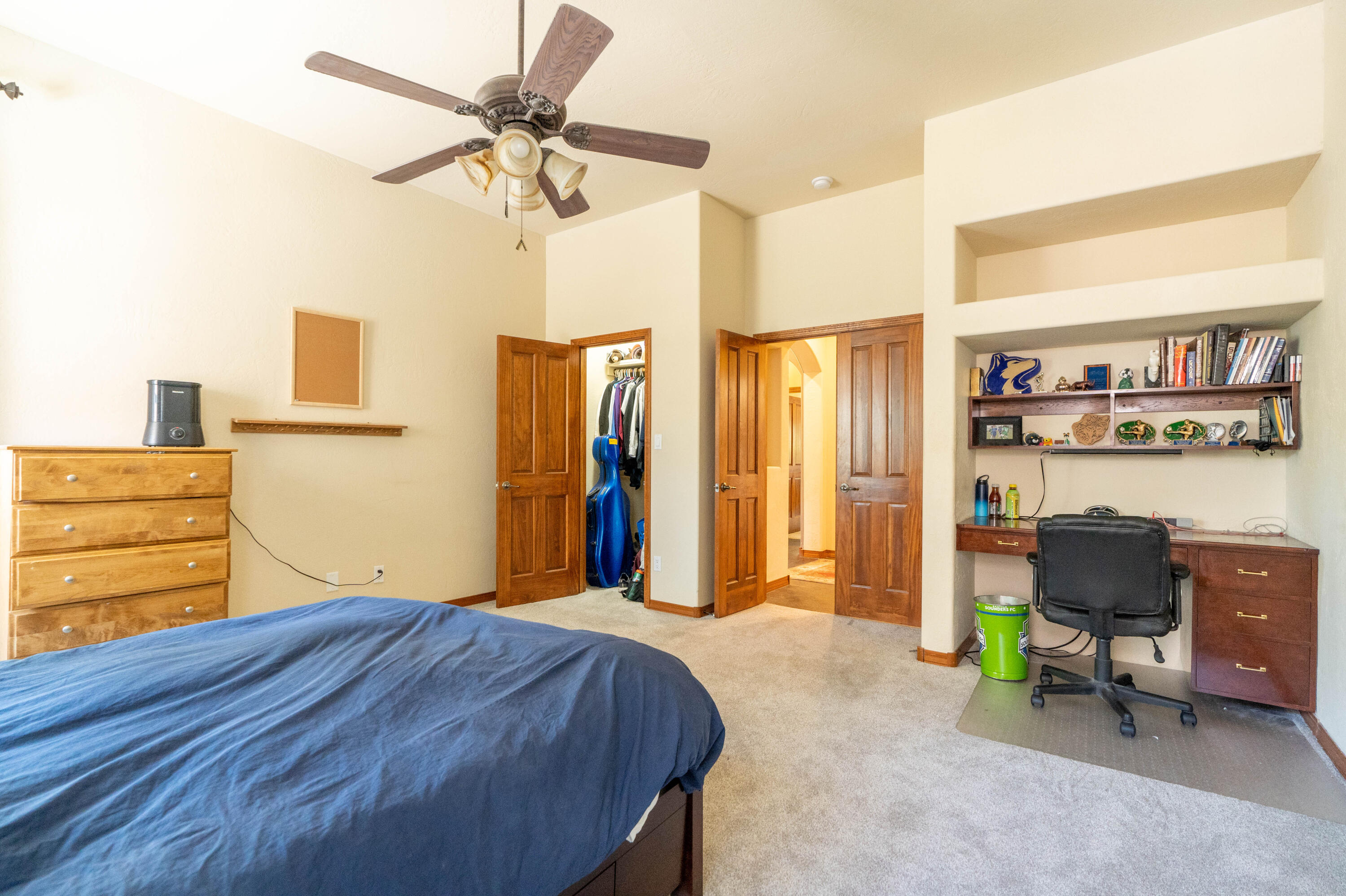 9216 Autumn Rose Drive NE