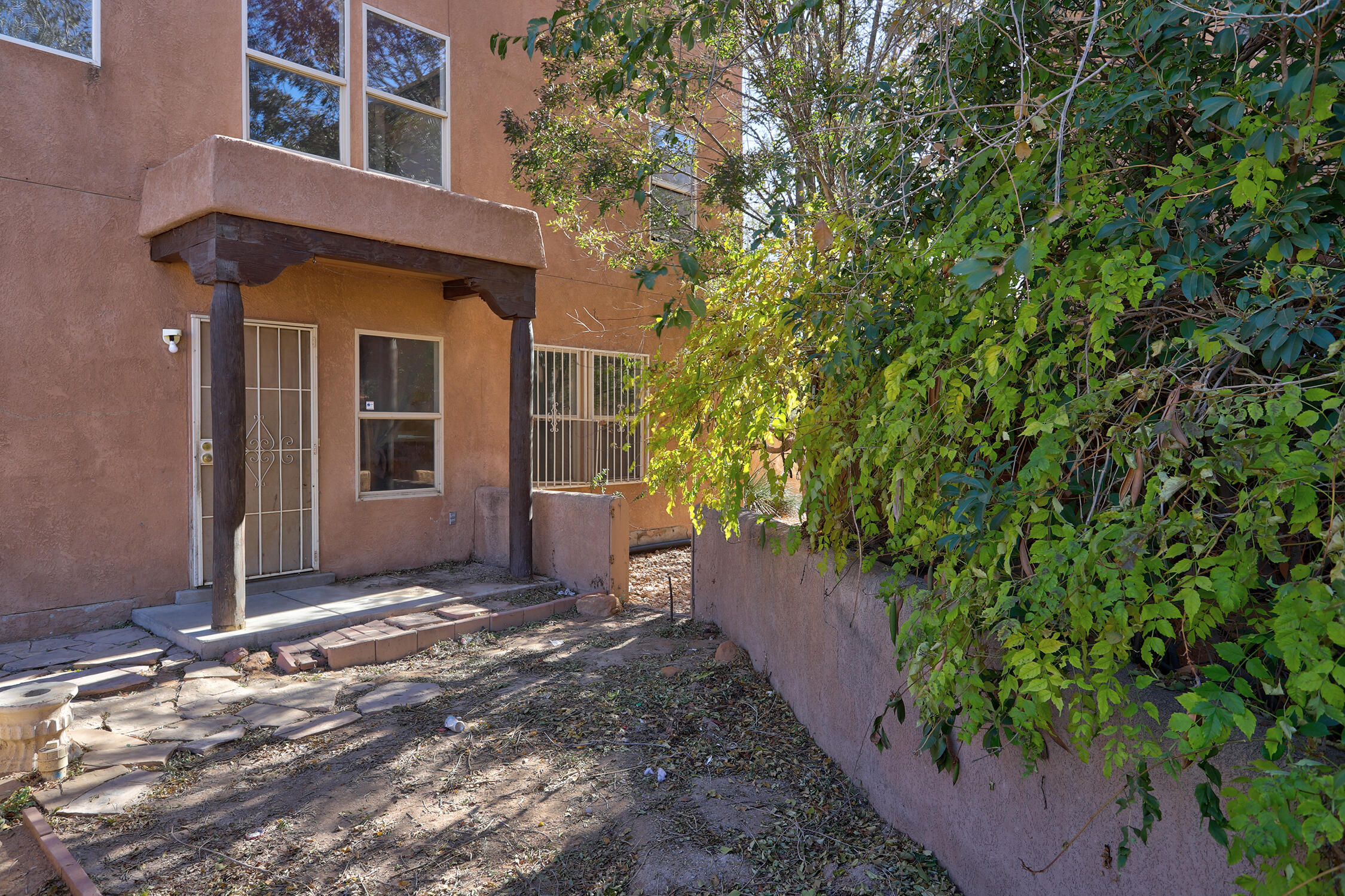 1704 Violetas Road NW