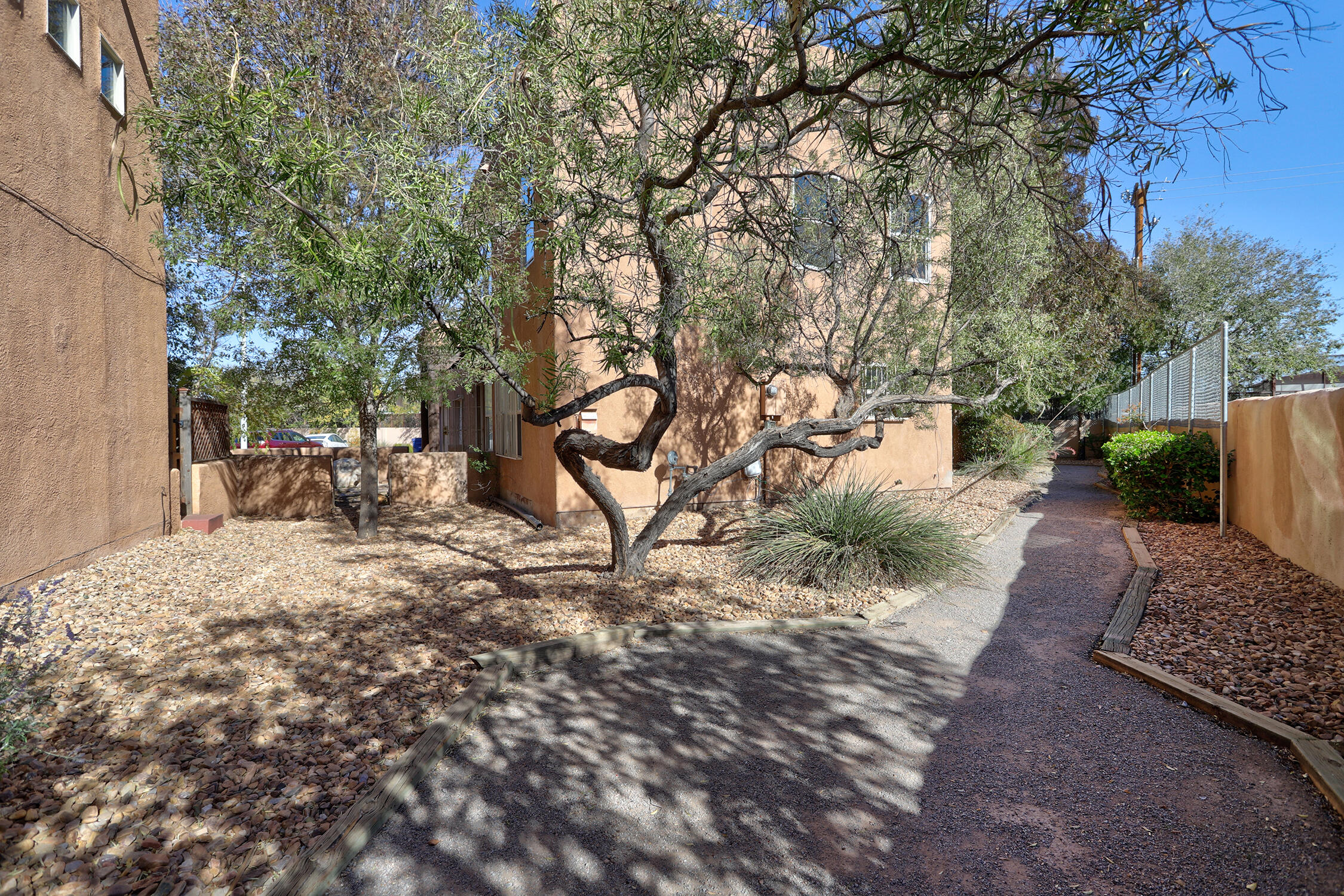 1704 Violetas Road NW