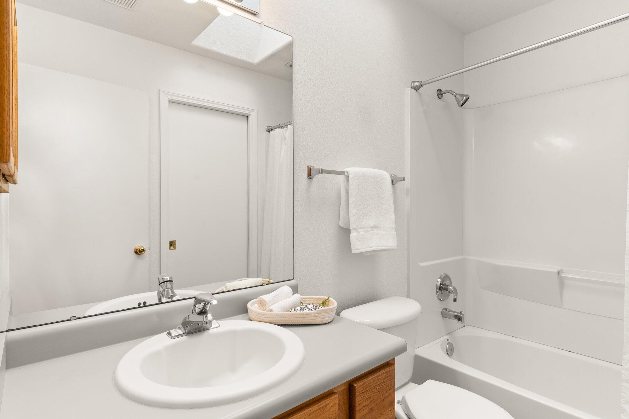 205 Glenridge Park Lane NE