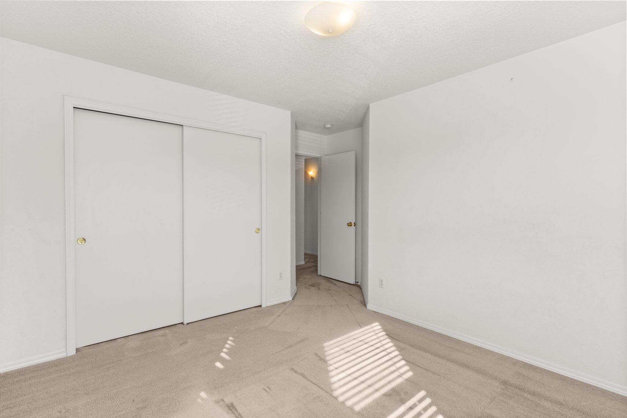 205 Glenridge Park Lane NE