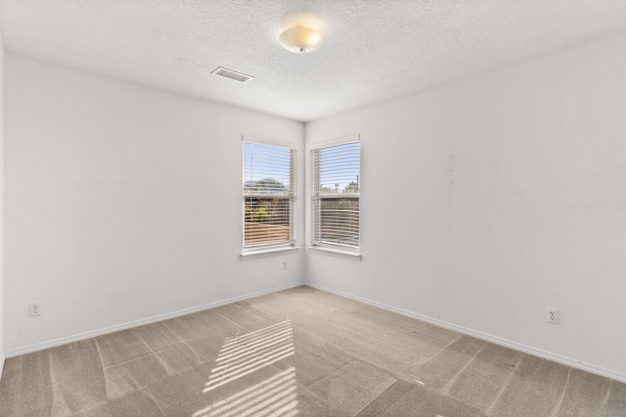 205 Glenridge Park Lane NE