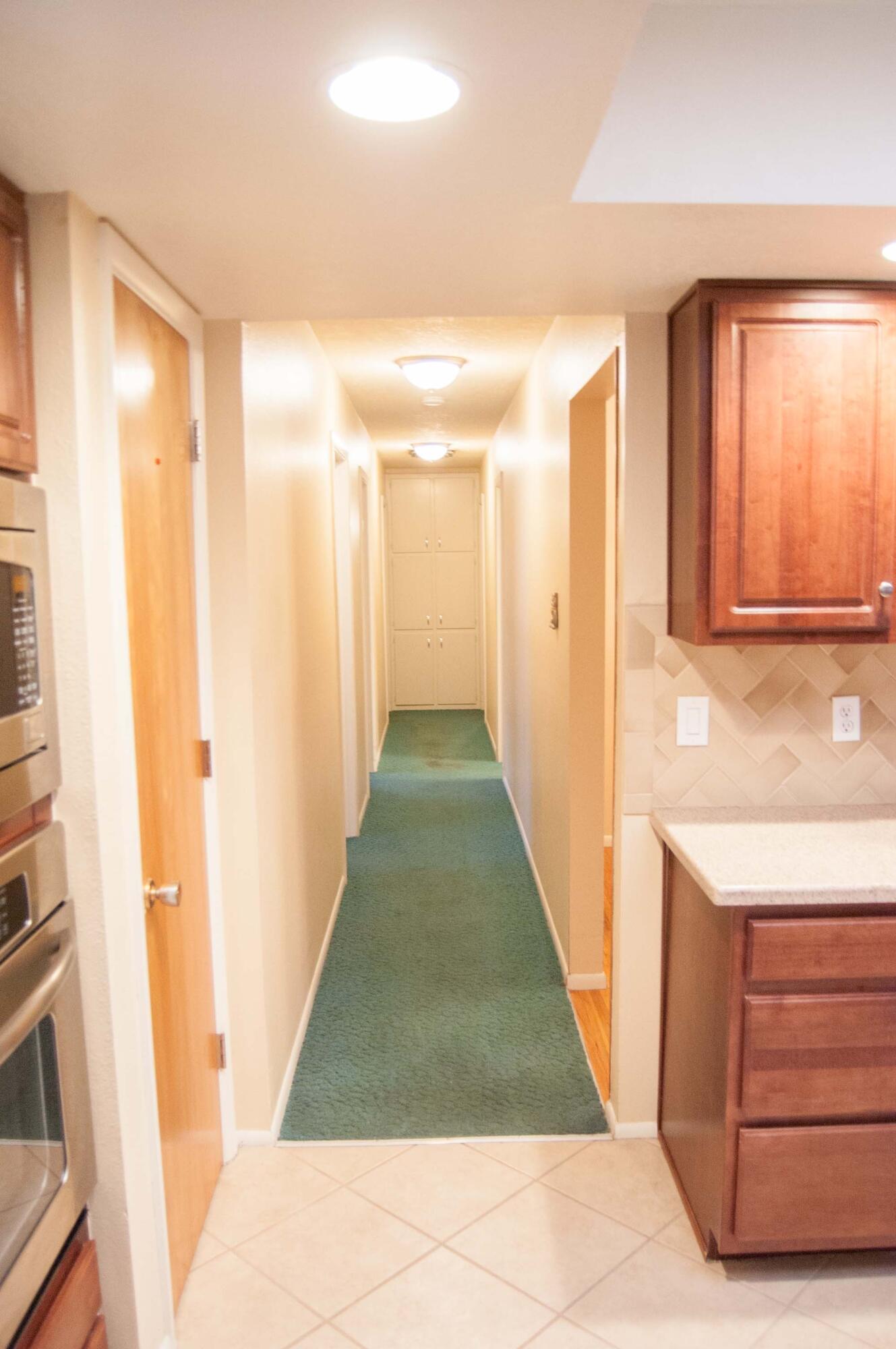 10417 Karen Avenue NE