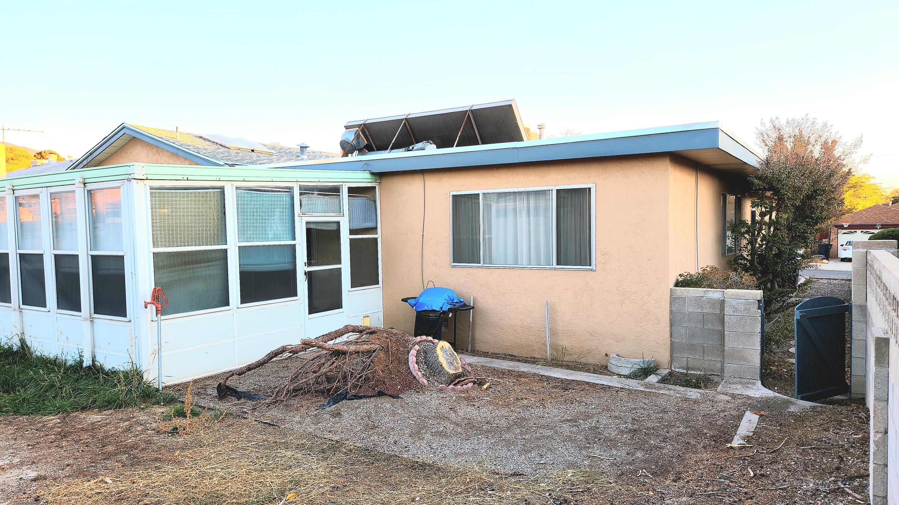 10417 Karen Avenue NE