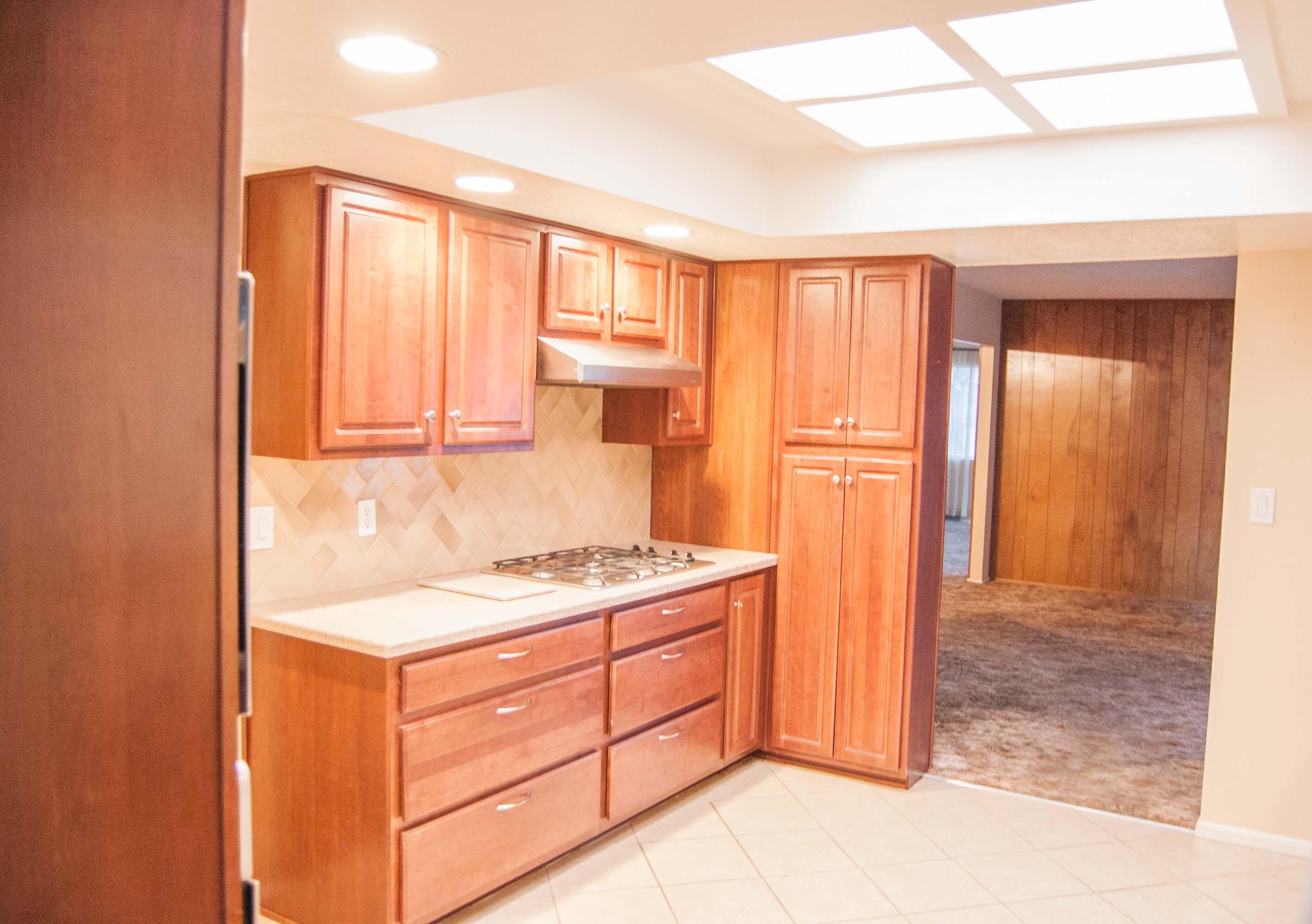 10417 Karen Avenue NE