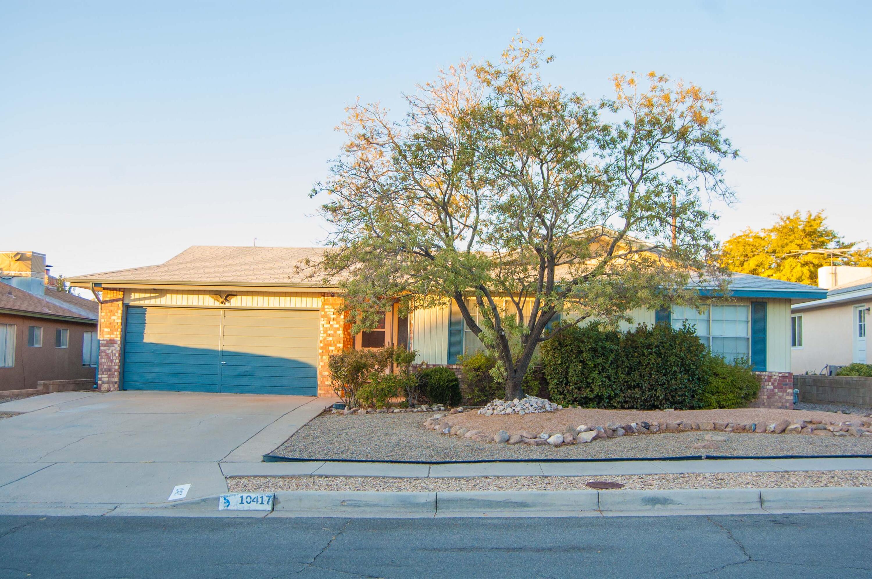 10417 Karen Avenue NE