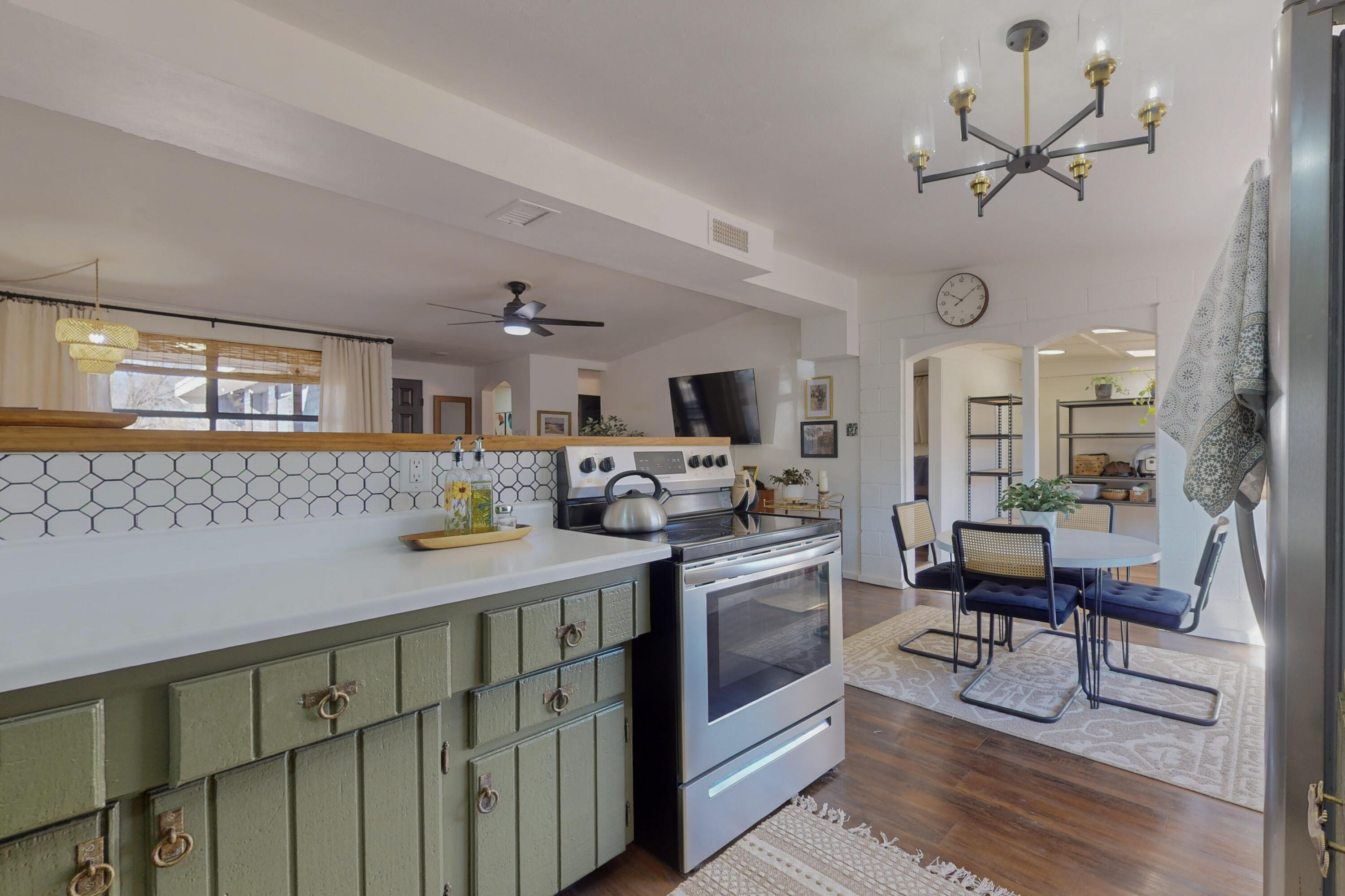 1816 Elizabeth Street NE