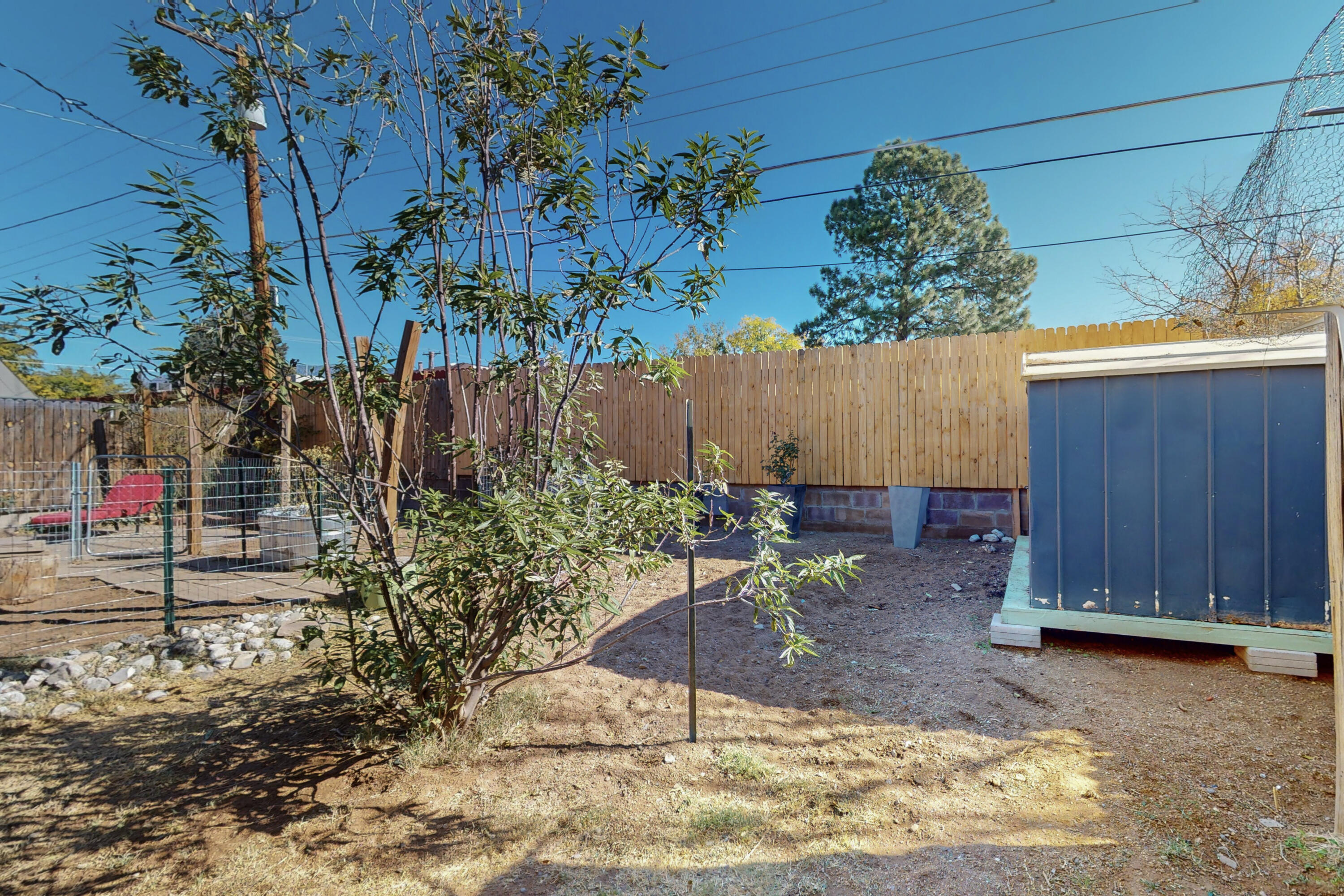 1816 Elizabeth Street NE