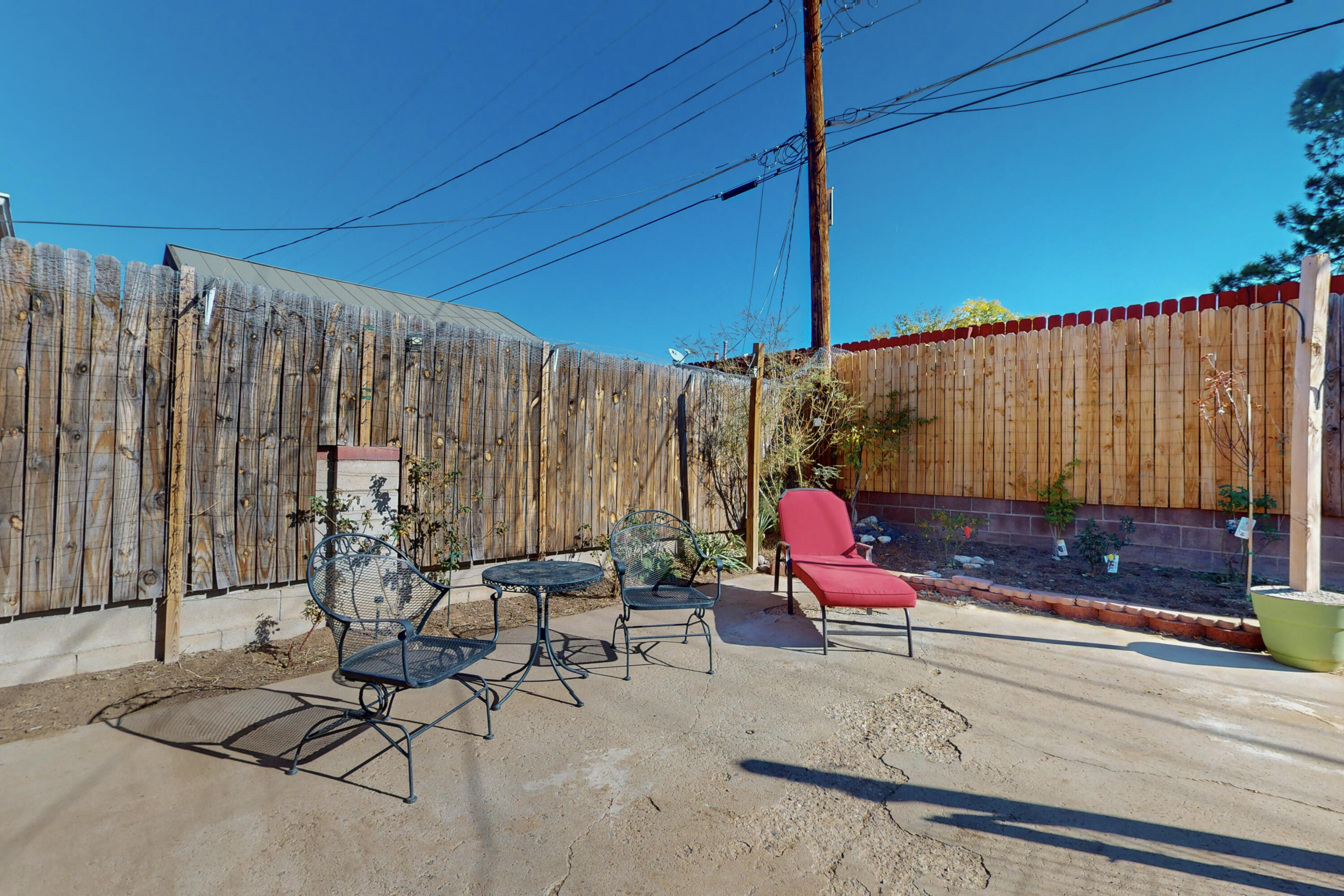 1816 Elizabeth Street NE