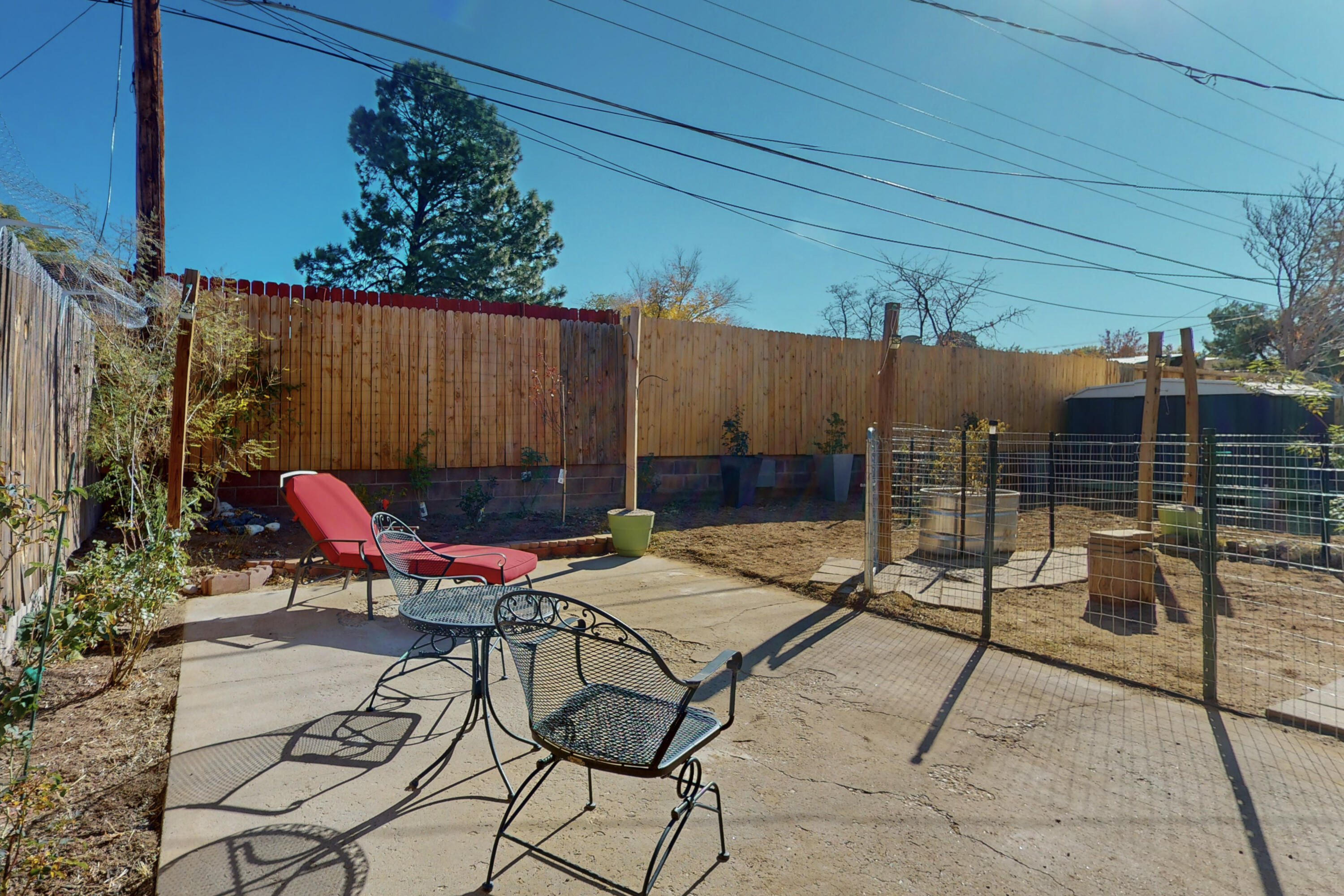 1816 Elizabeth Street NE