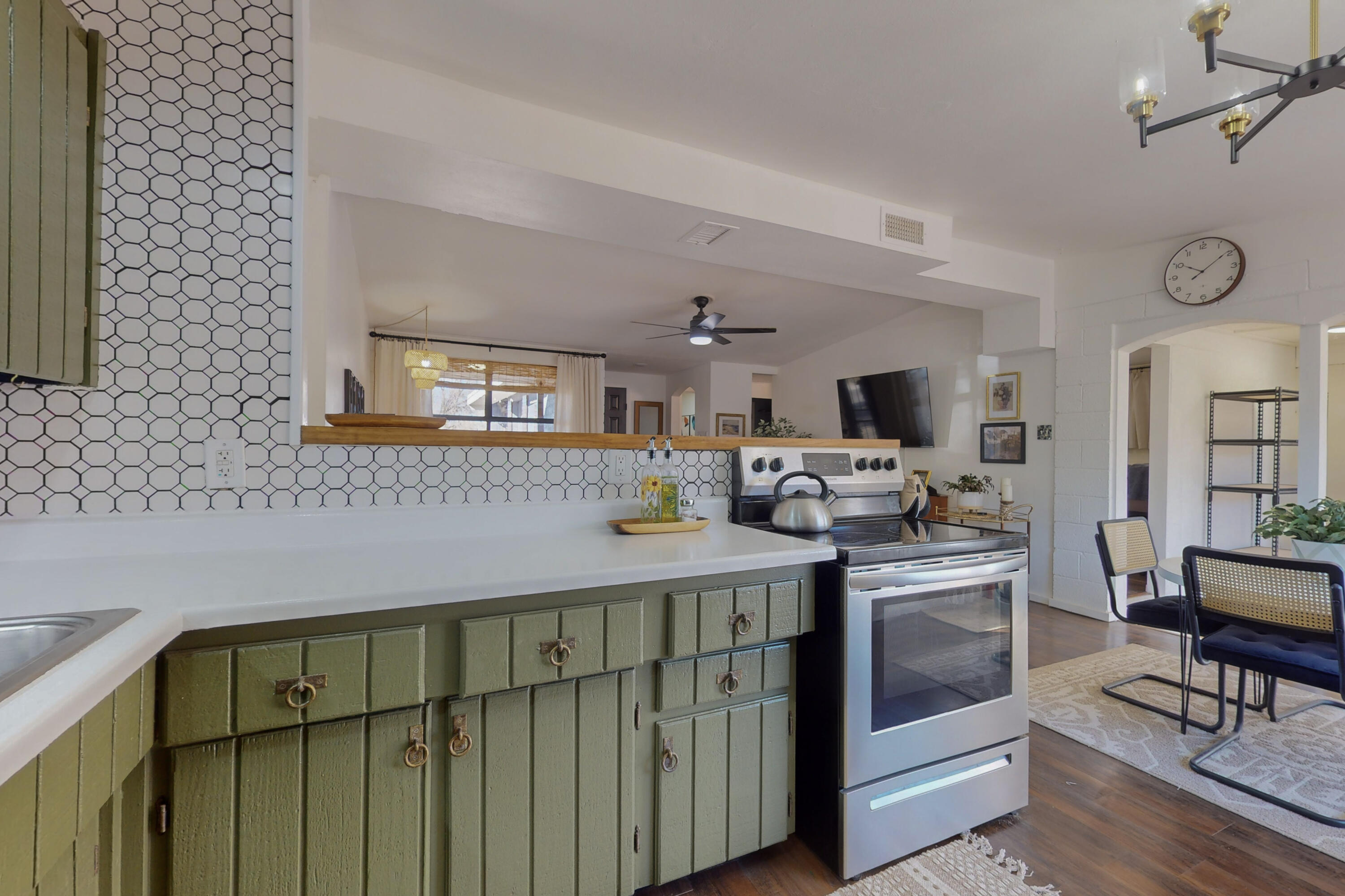 1816 Elizabeth Street NE