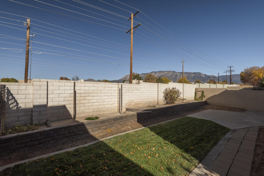 9201 Flushing Meadows Drive NE