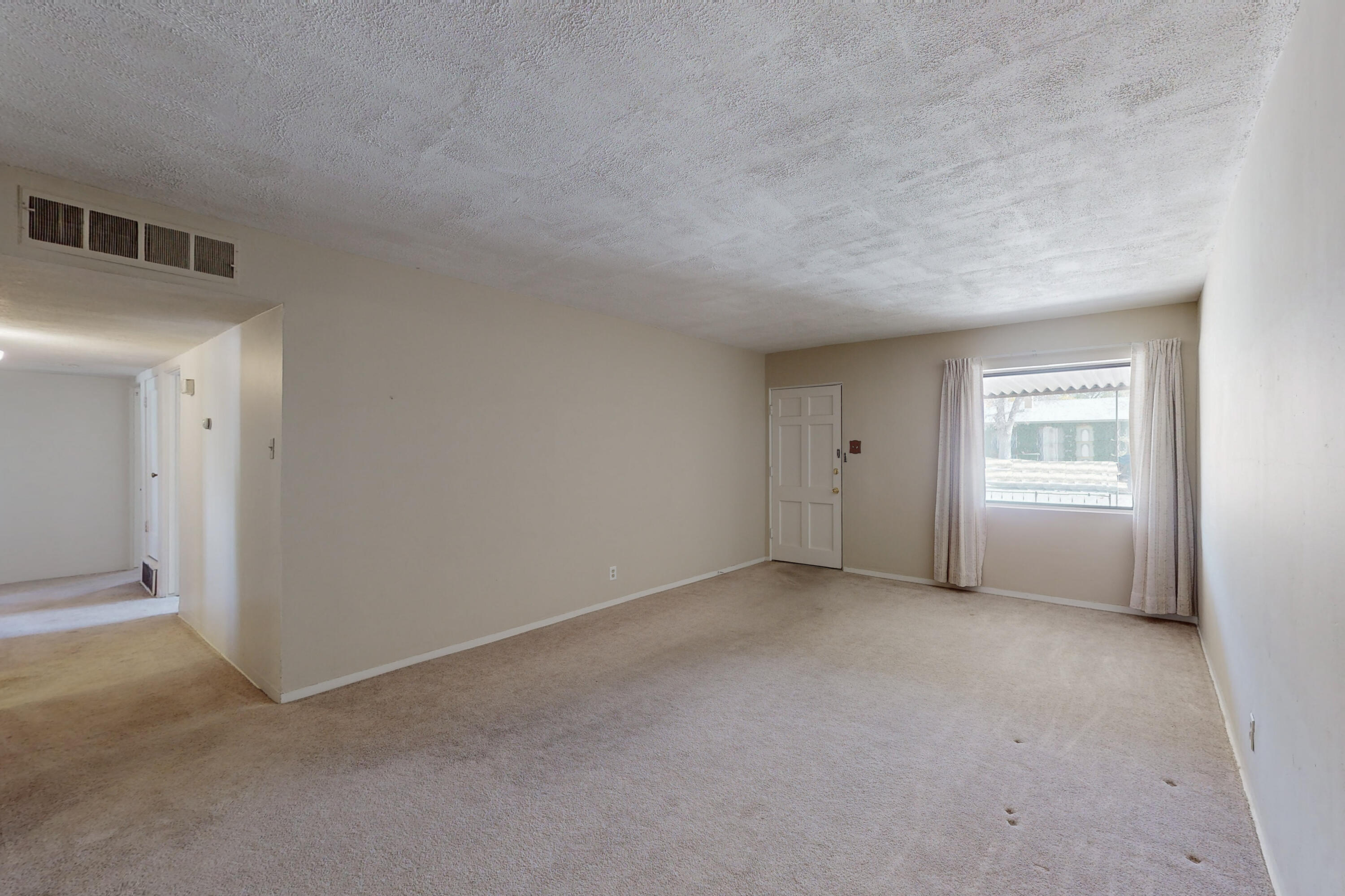 2115 Vermont Street NE