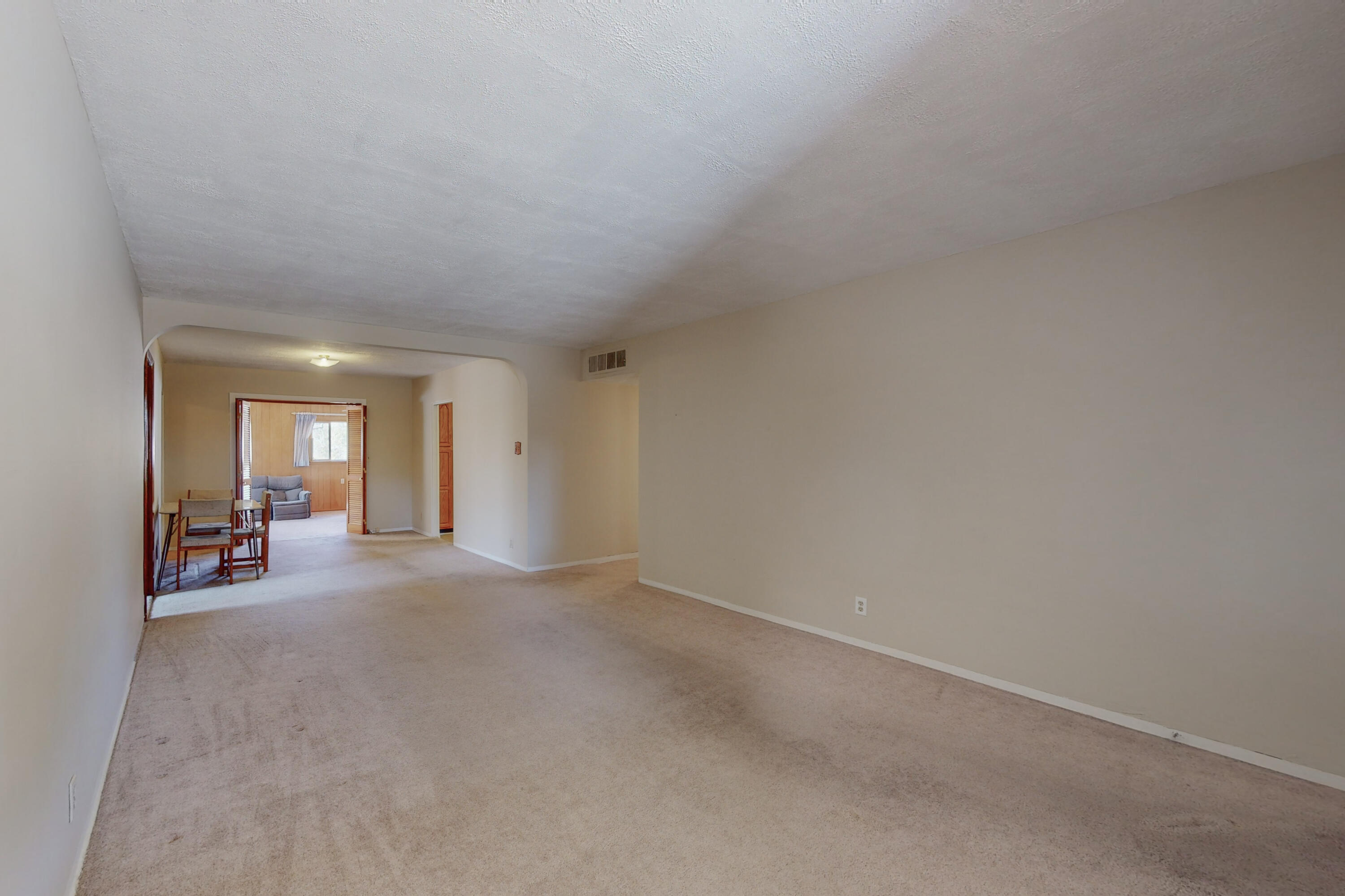 2115 Vermont Street NE