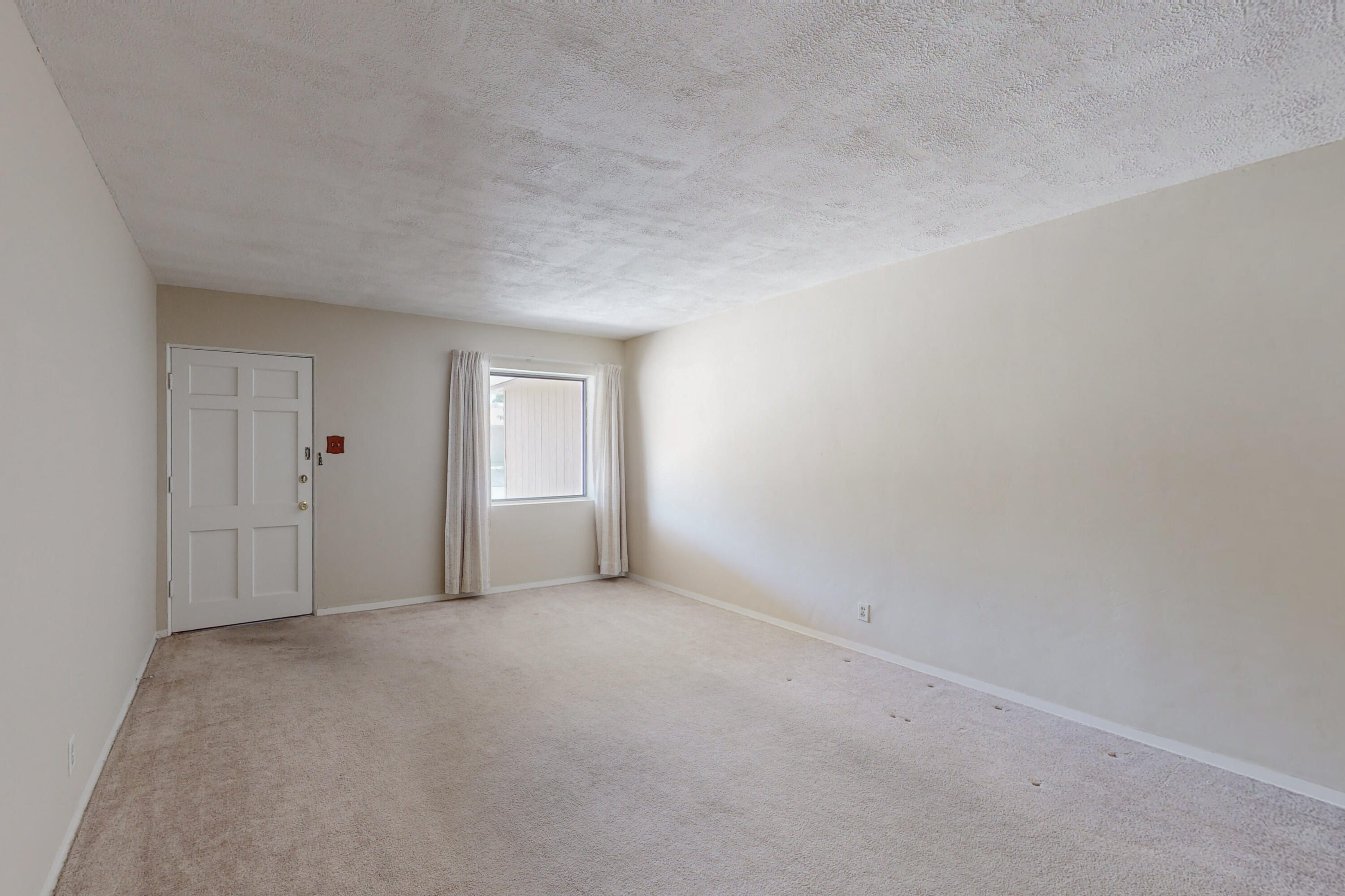 2115 Vermont Street NE