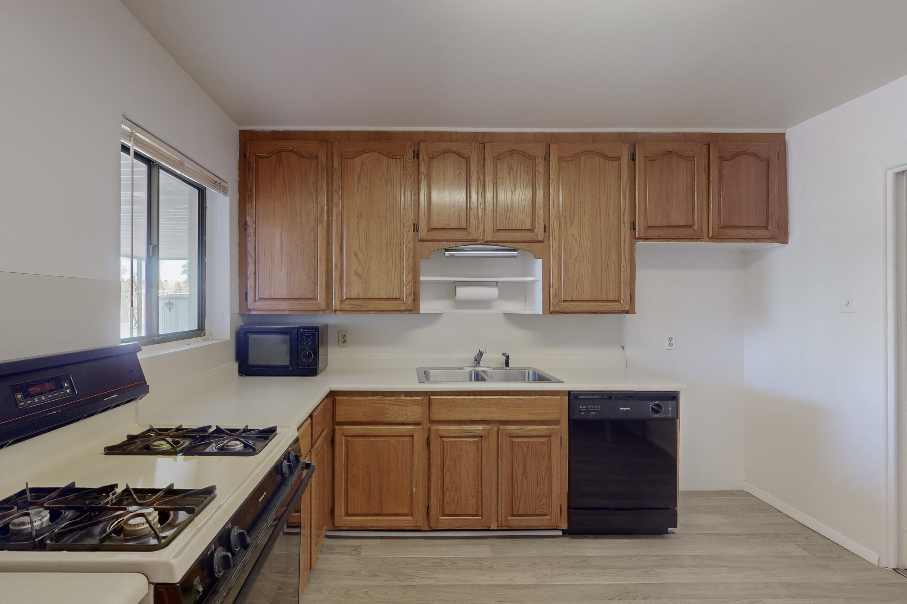 2115 Vermont Street NE