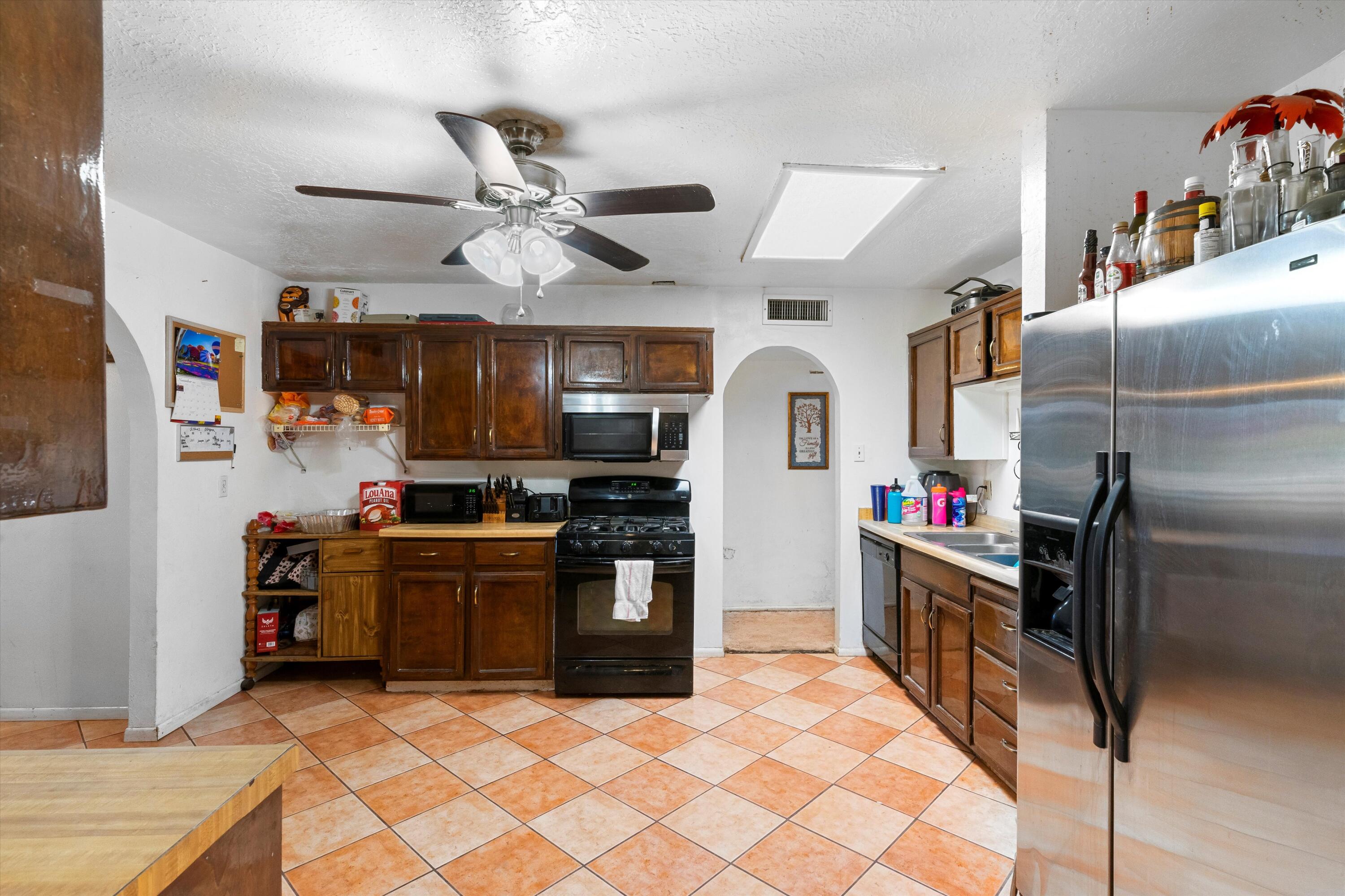 3732 Miller Circle NW