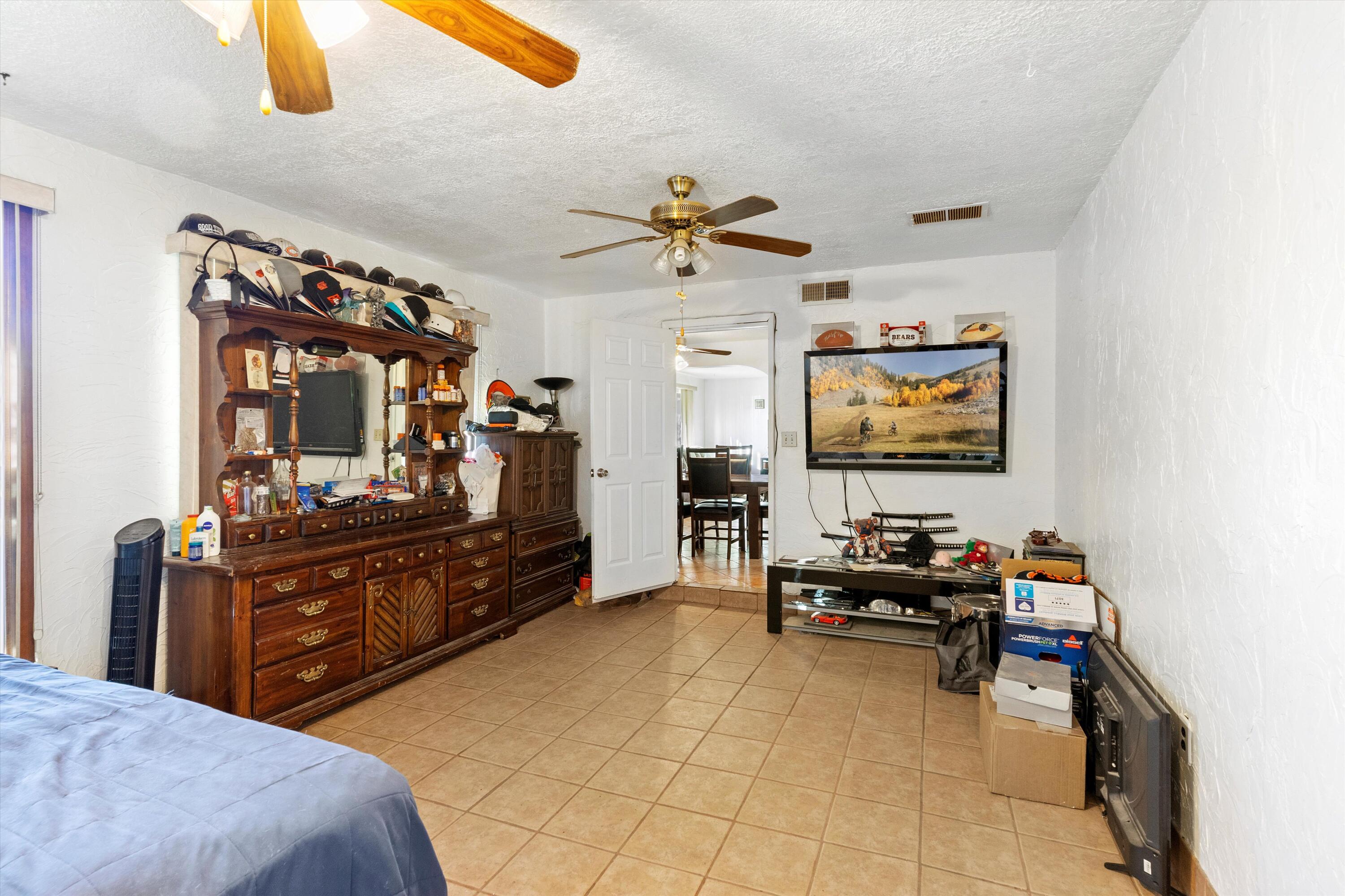 3732 Miller Circle NW