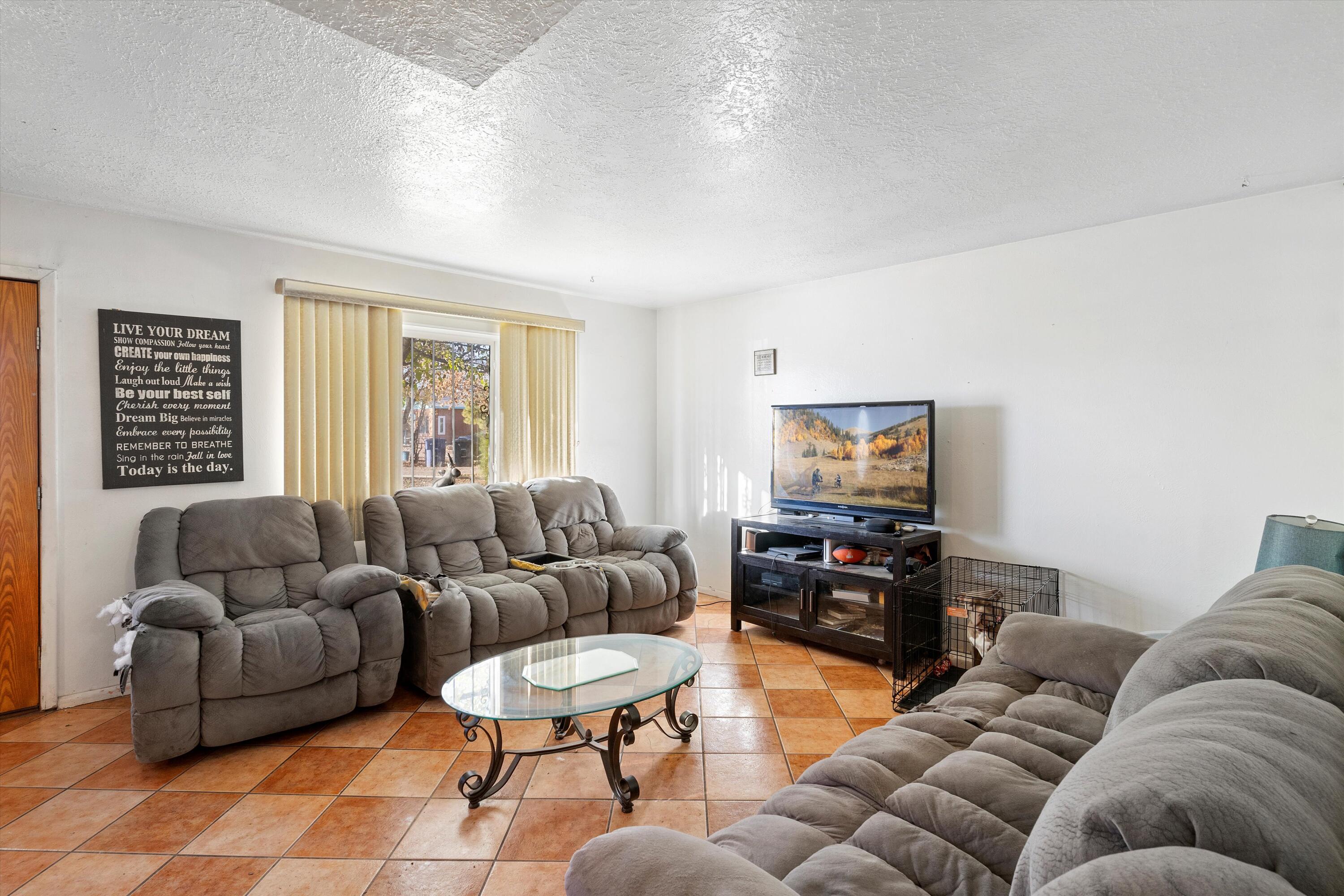 3732 Miller Circle NW