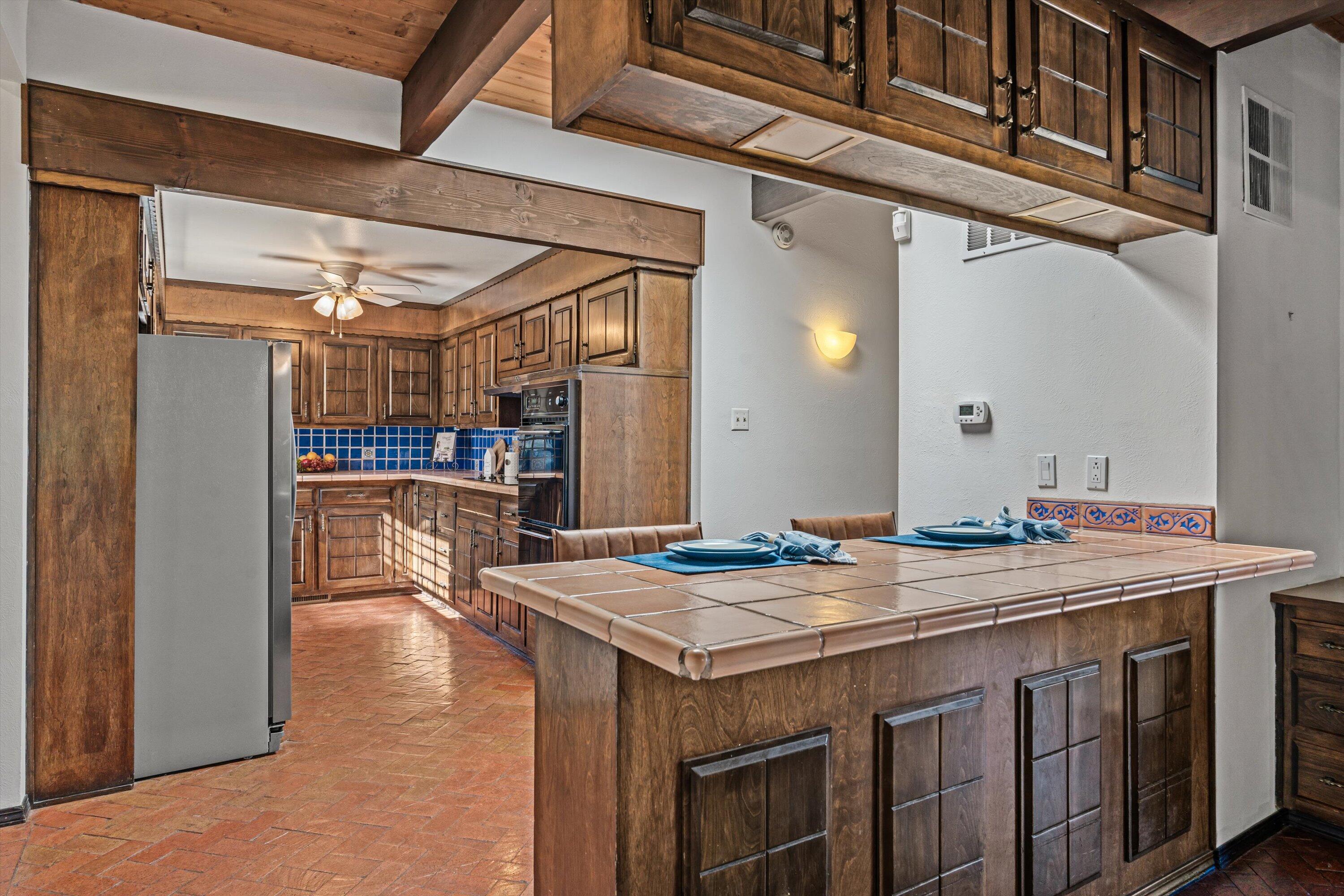 3408 La Sala Del Este NE