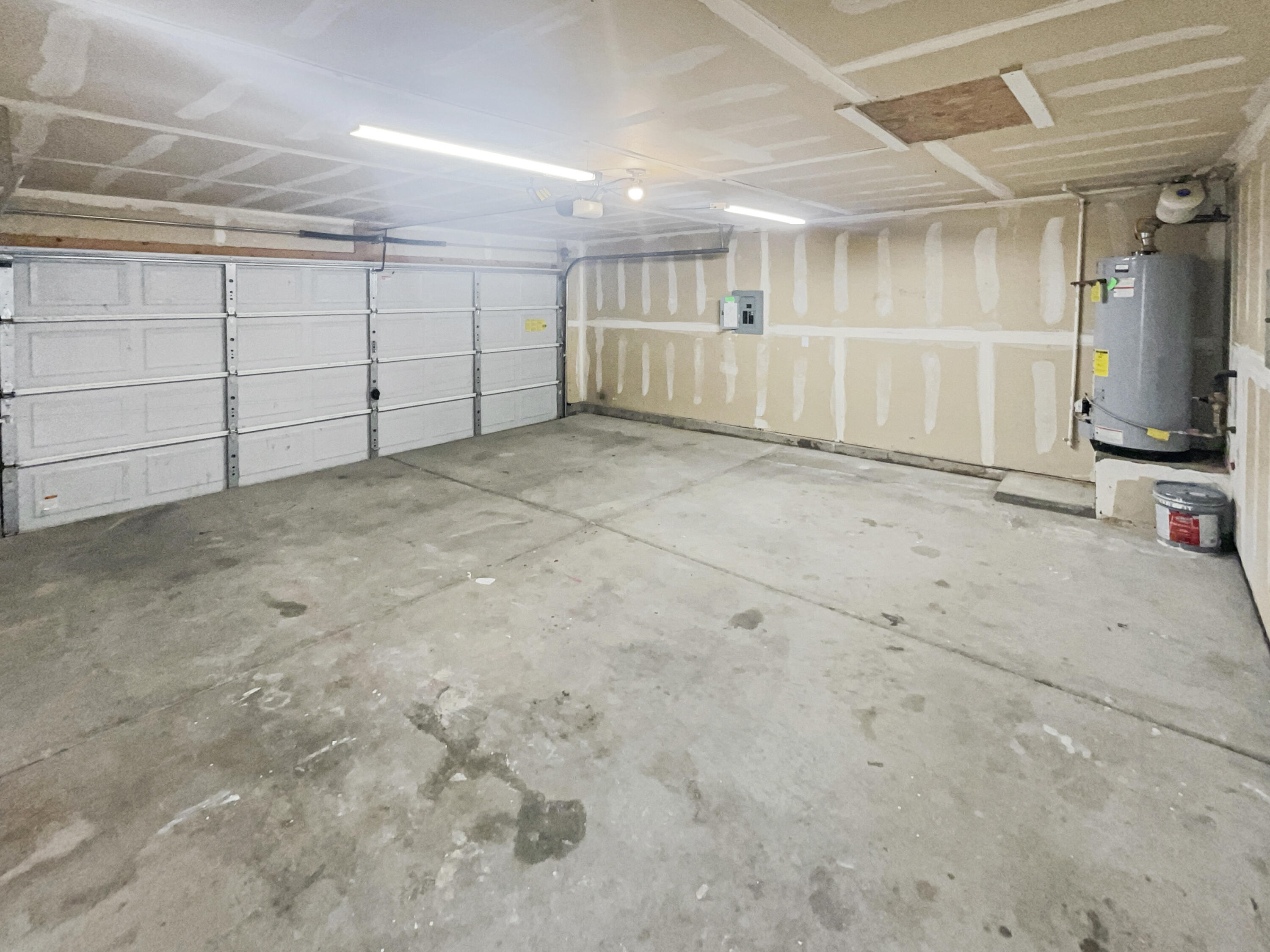 6123 Canis Avenue NW