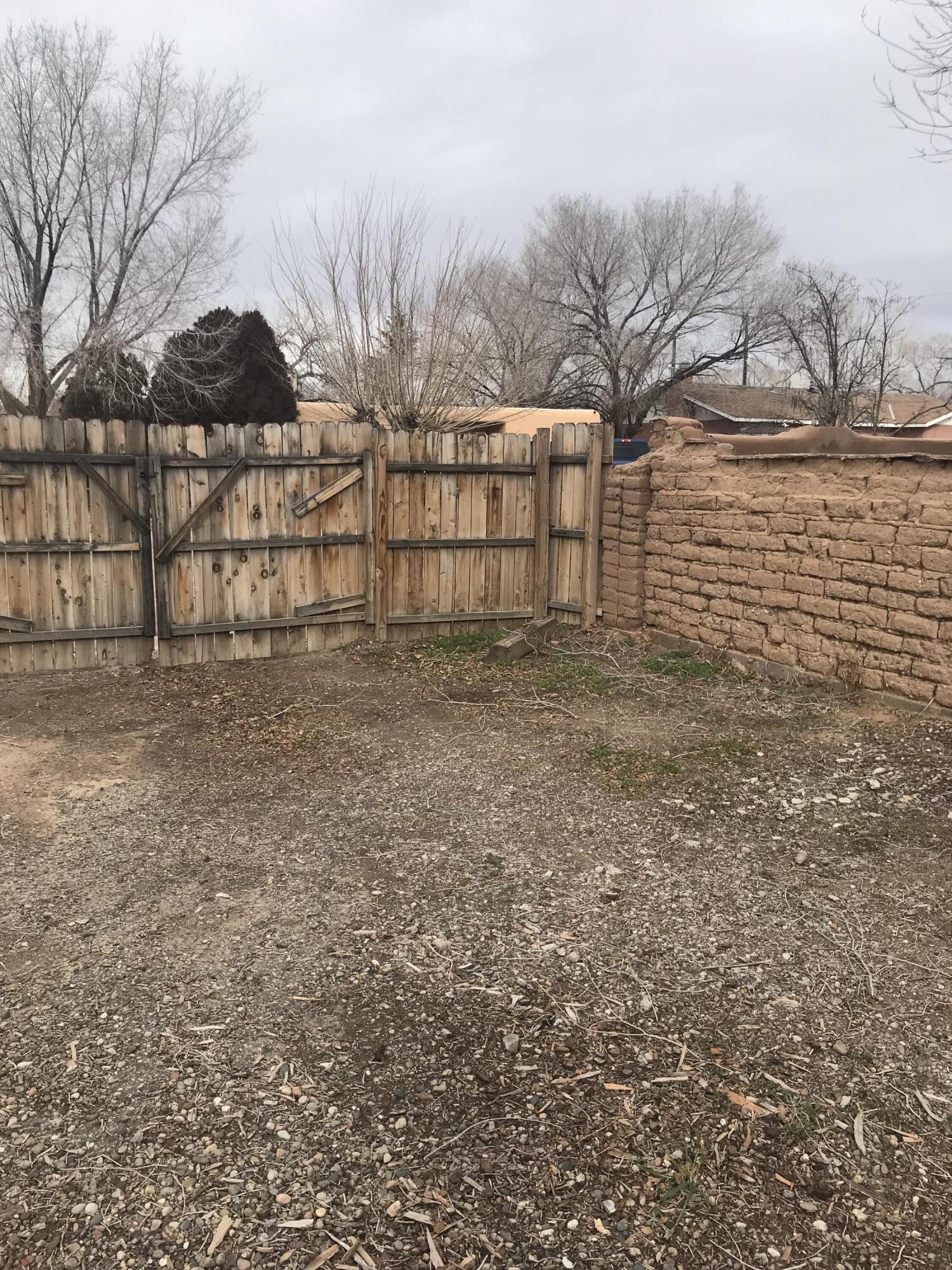 1330 San Antonio Street NW