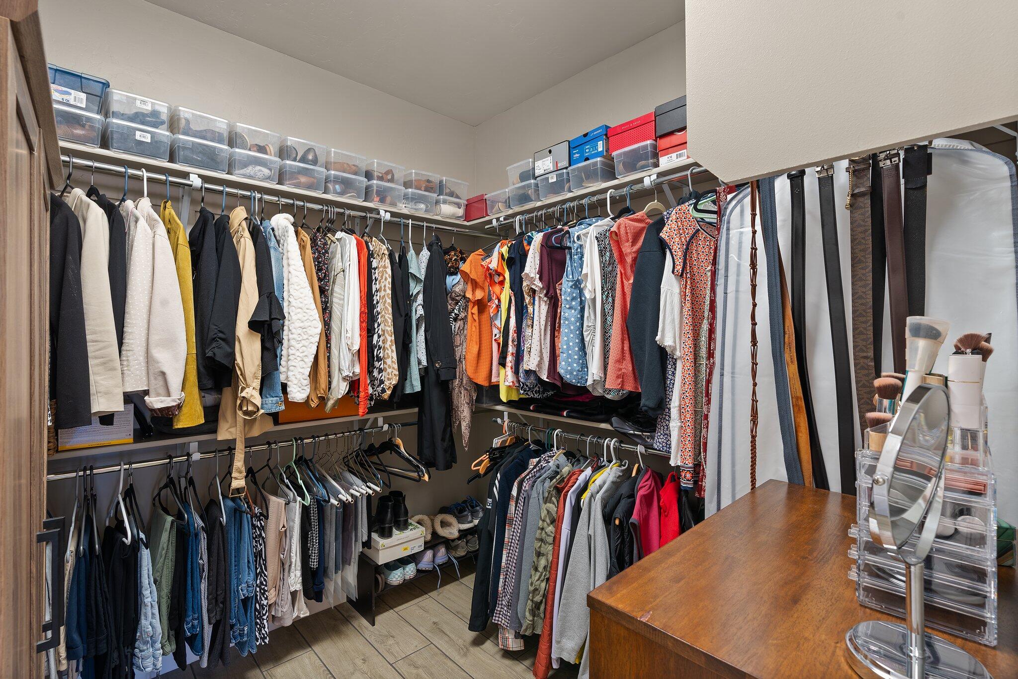 6009 Buckthorn Avenue NW