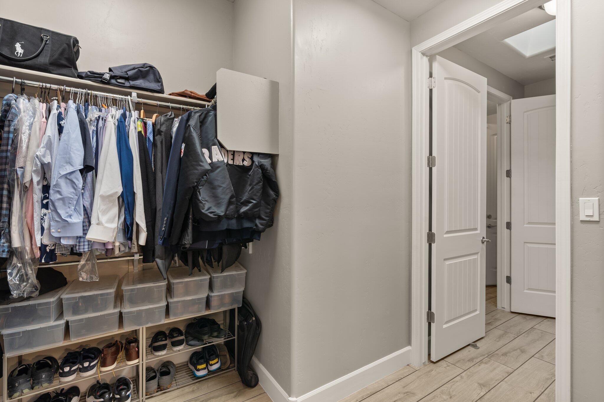 6009 Buckthorn Avenue NW