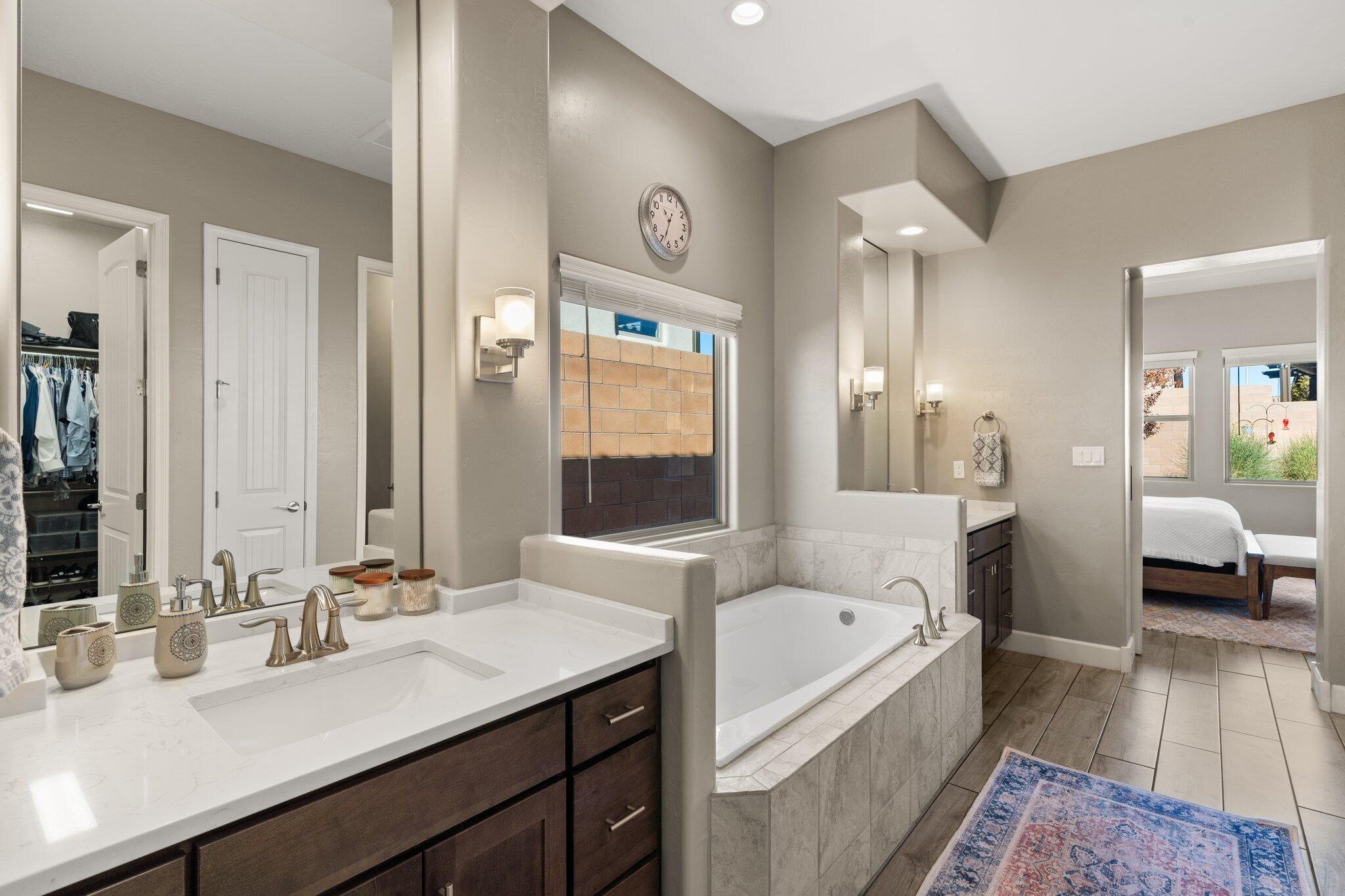 6009 Buckthorn Avenue NW