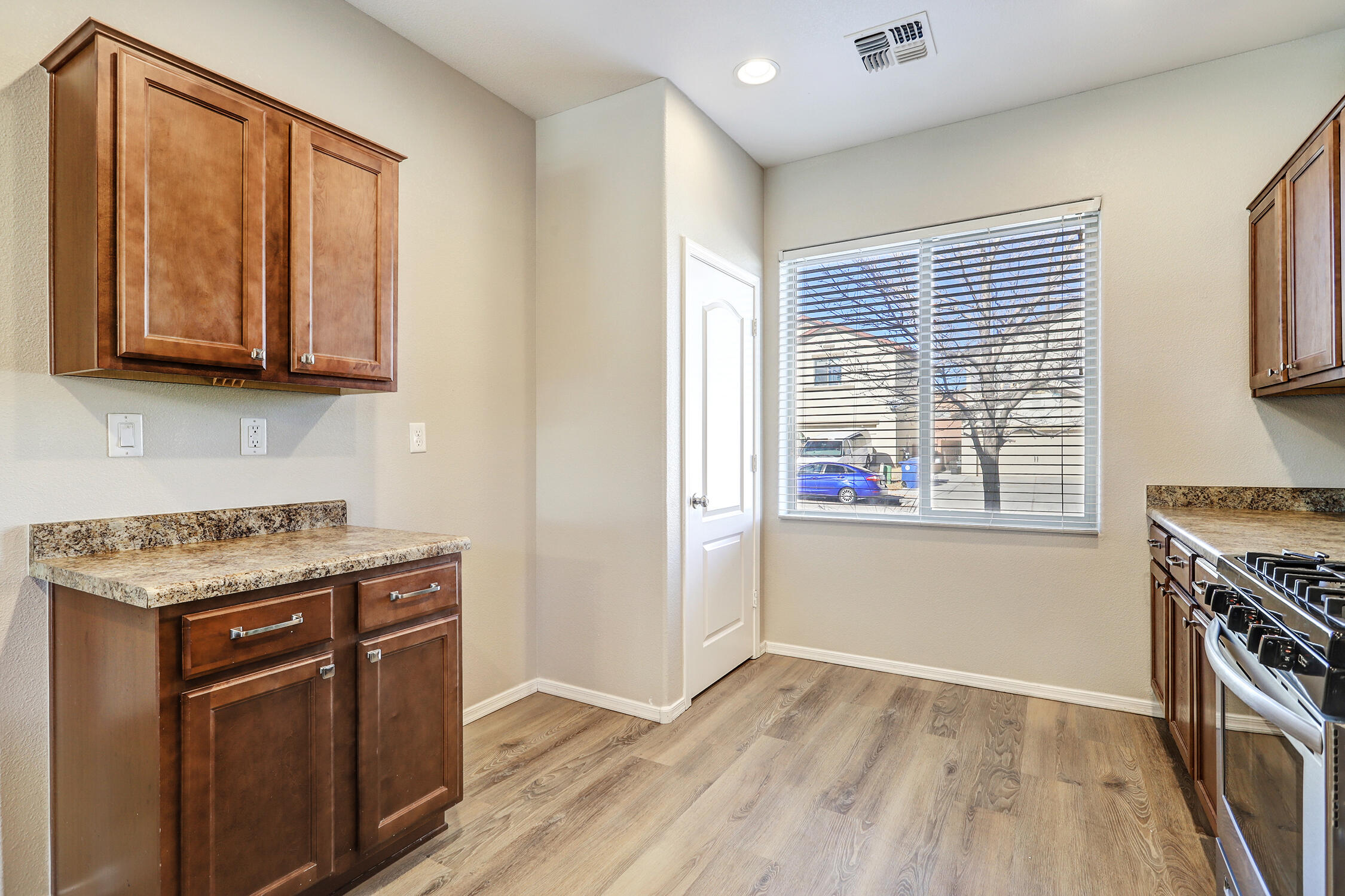 10732 Walnut Canyon Road SW