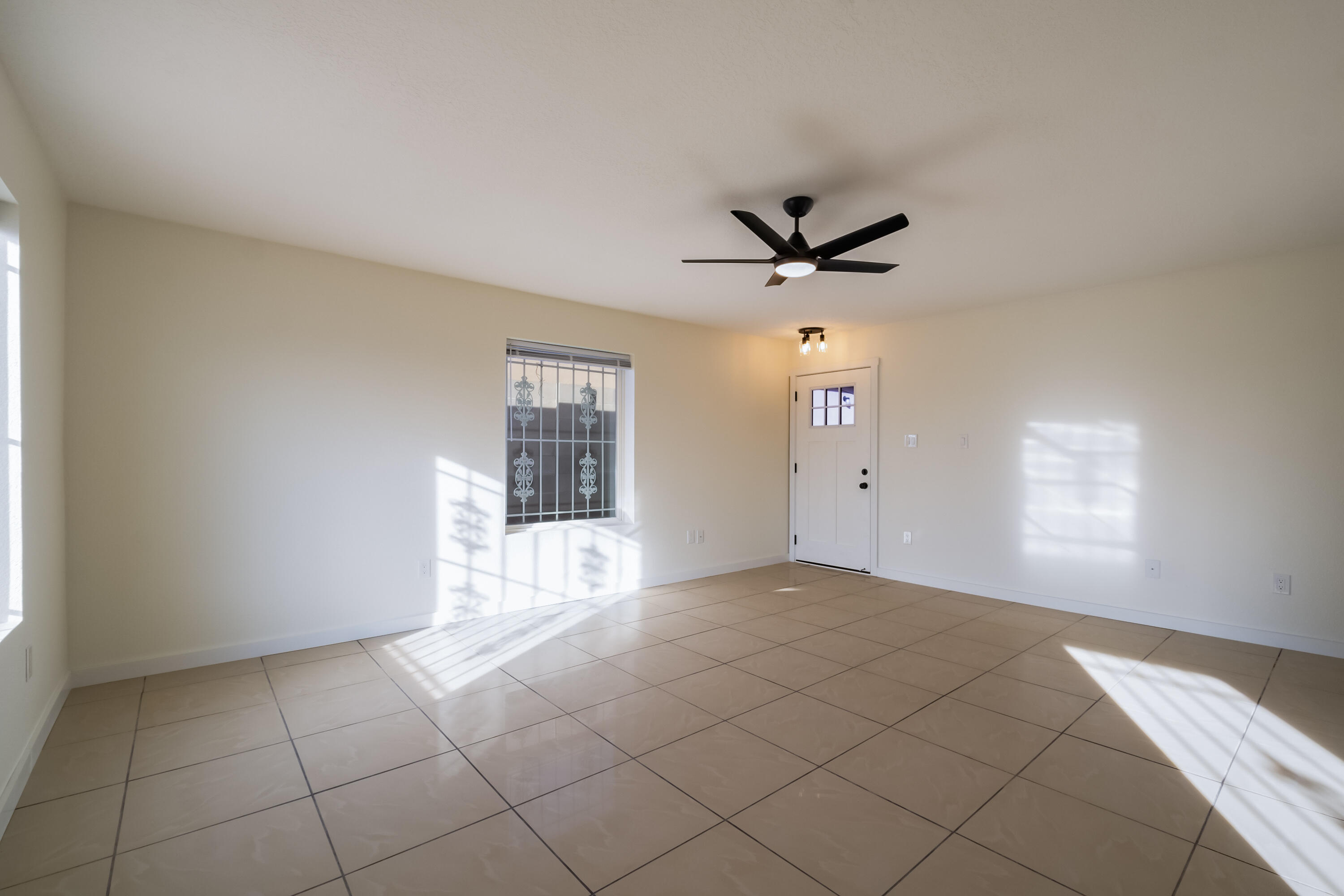 8748 Benavides Road SW