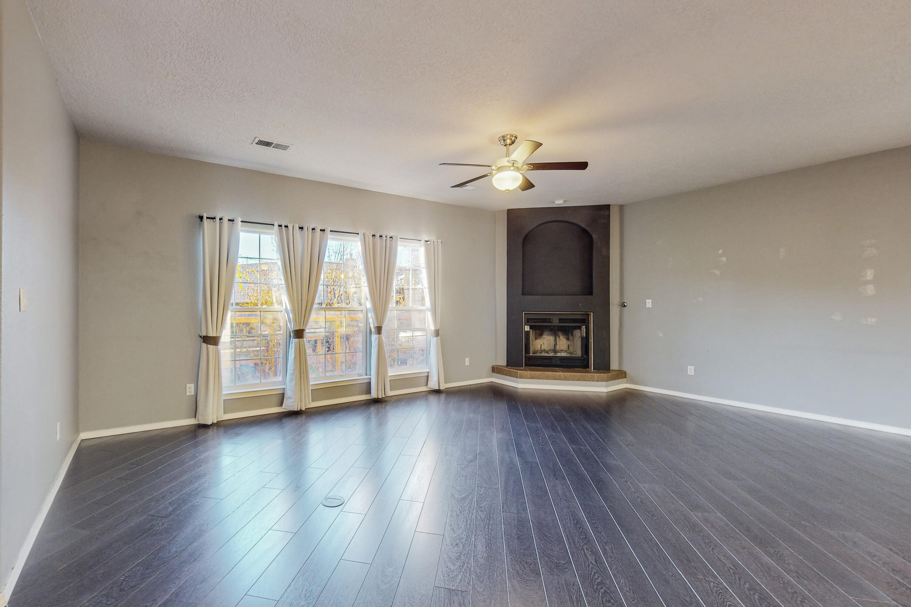 1835 Red Rum Court SE