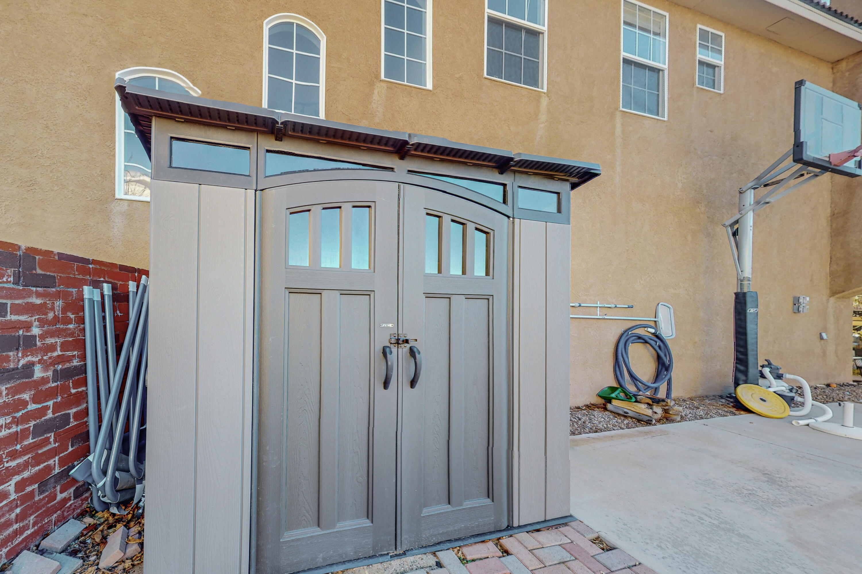 1835 Red Rum Court SE