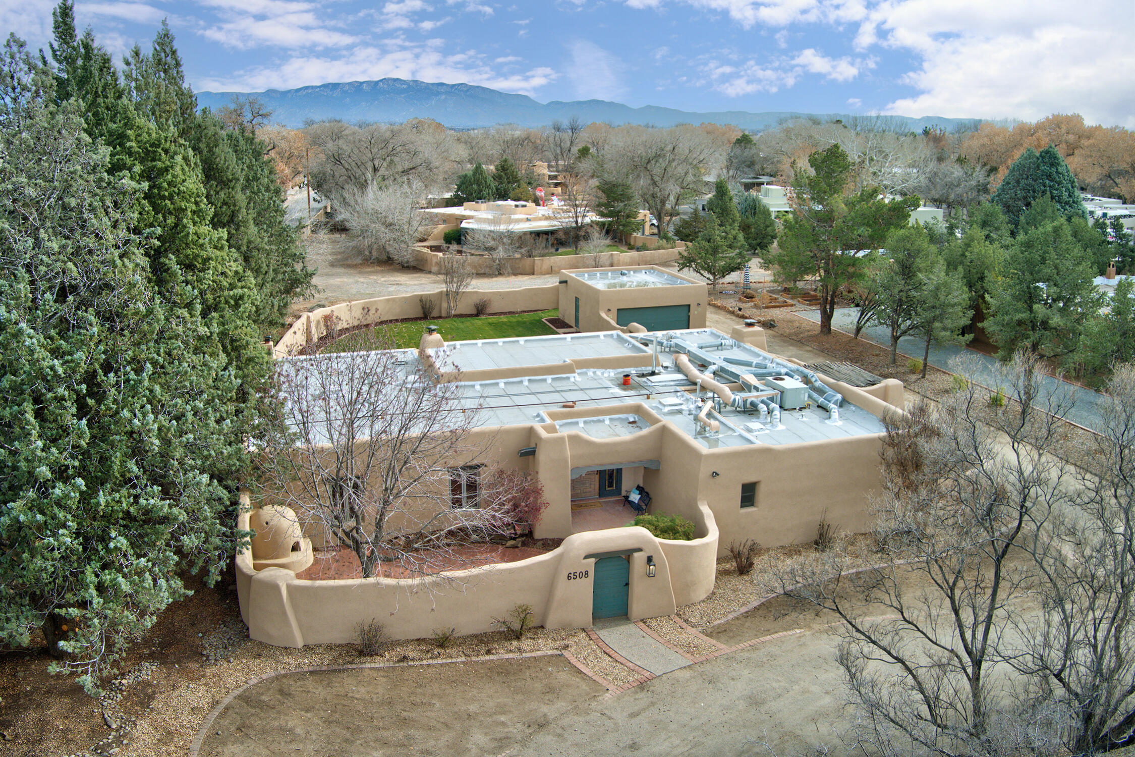 6508 Caballero Parkway NW