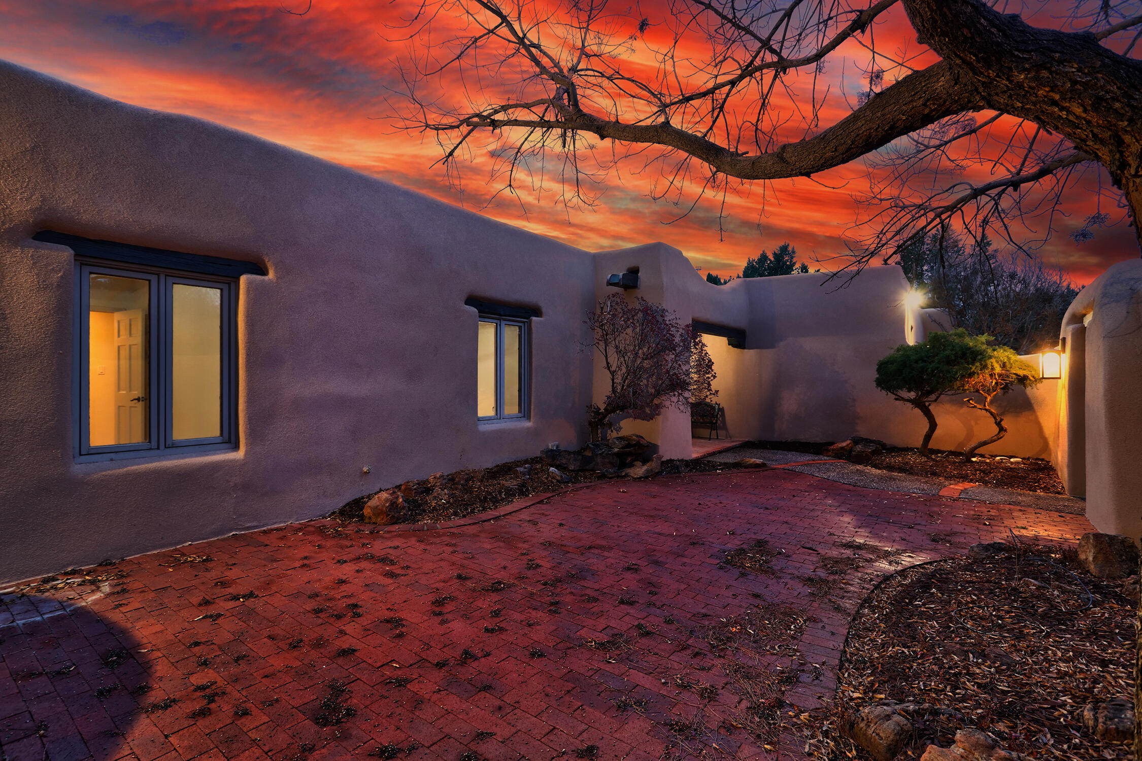 6508 Caballero Parkway NW