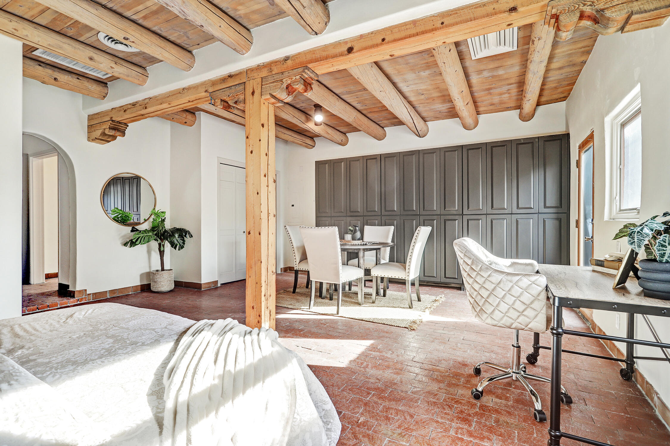 6508 Caballero Parkway NW