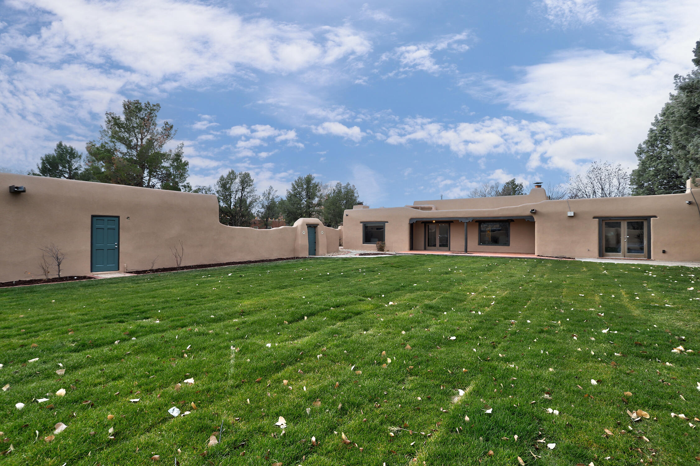 6508 Caballero Parkway NW