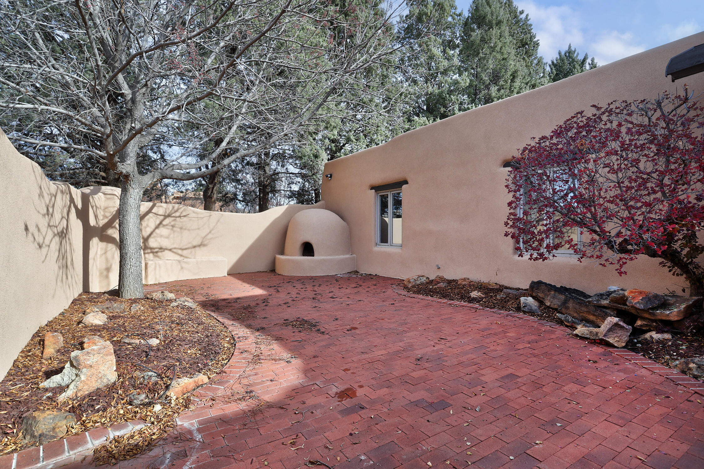 6508 Caballero Parkway NW