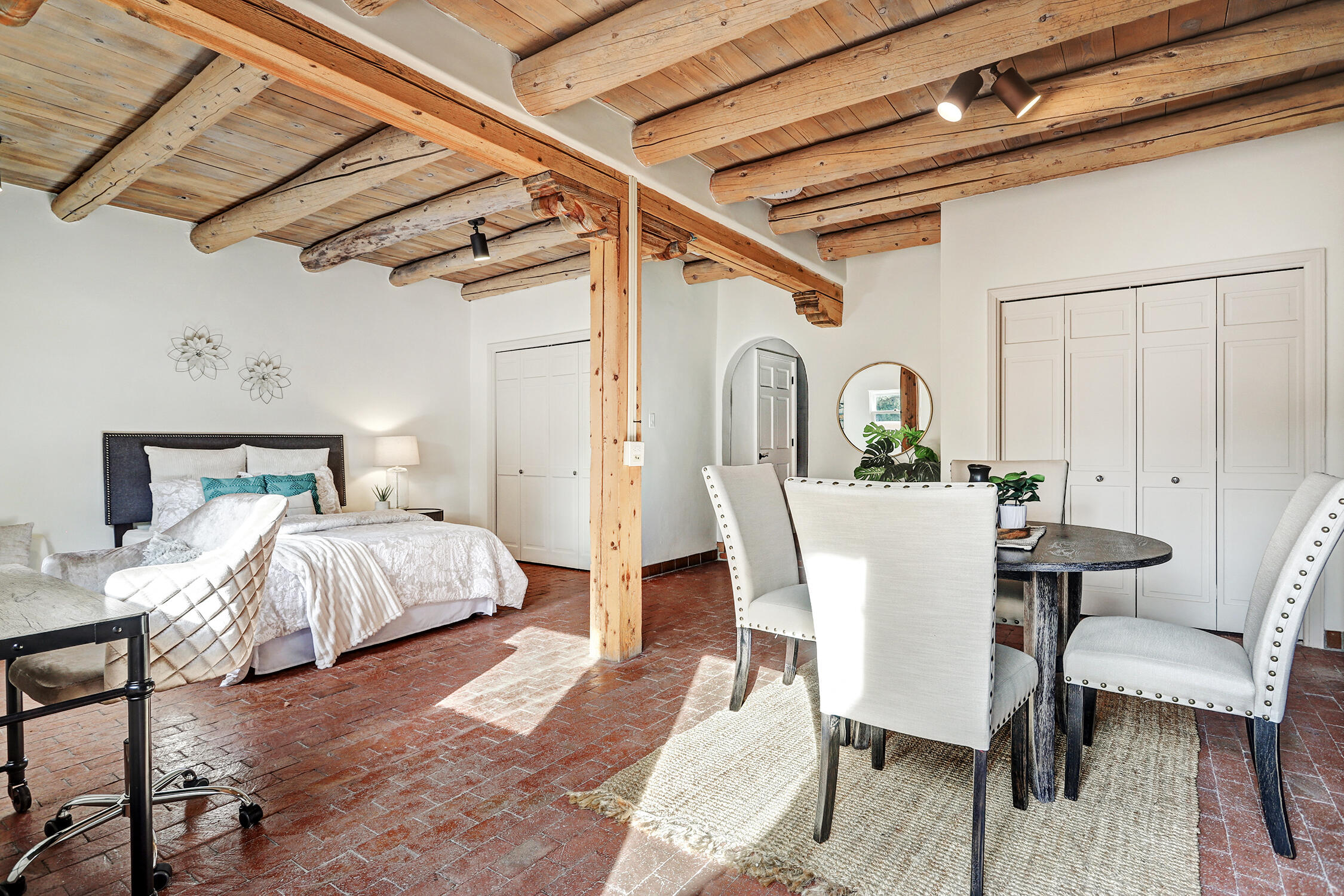 6508 Caballero Parkway NW