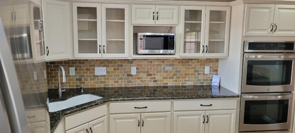 2873 Trevino Drive SE