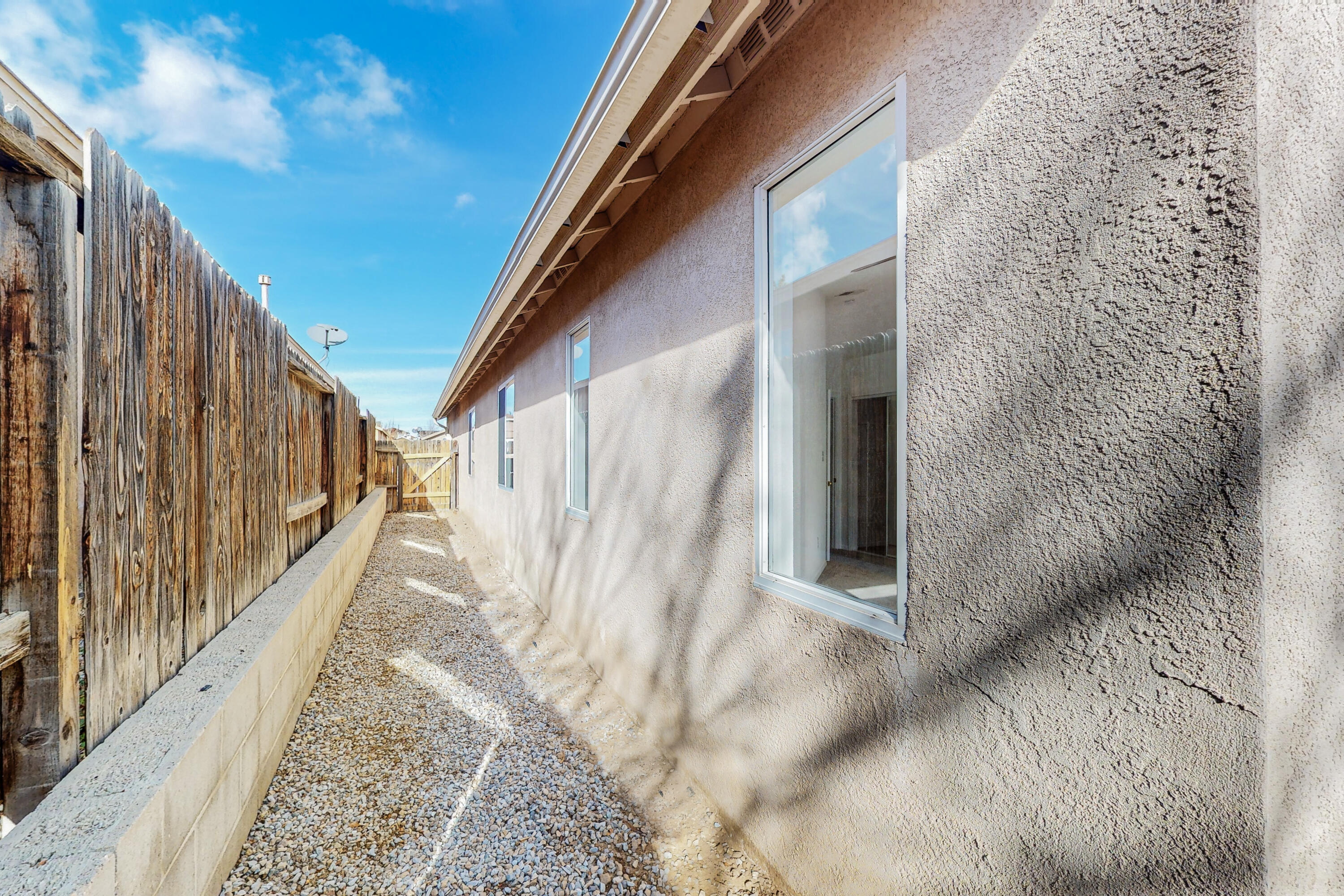 6028 Canis Avenue NW