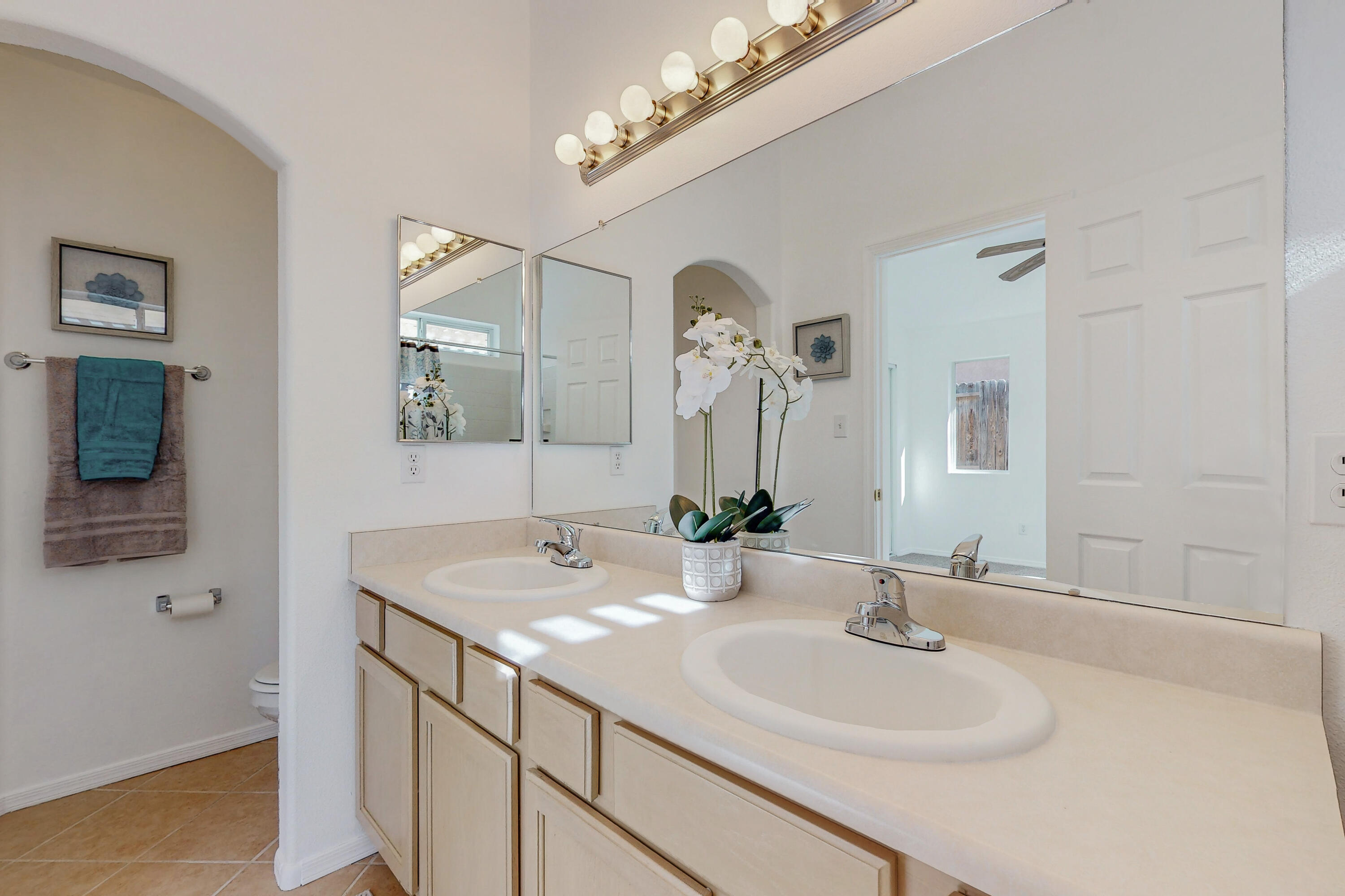 6028 Canis Avenue NW