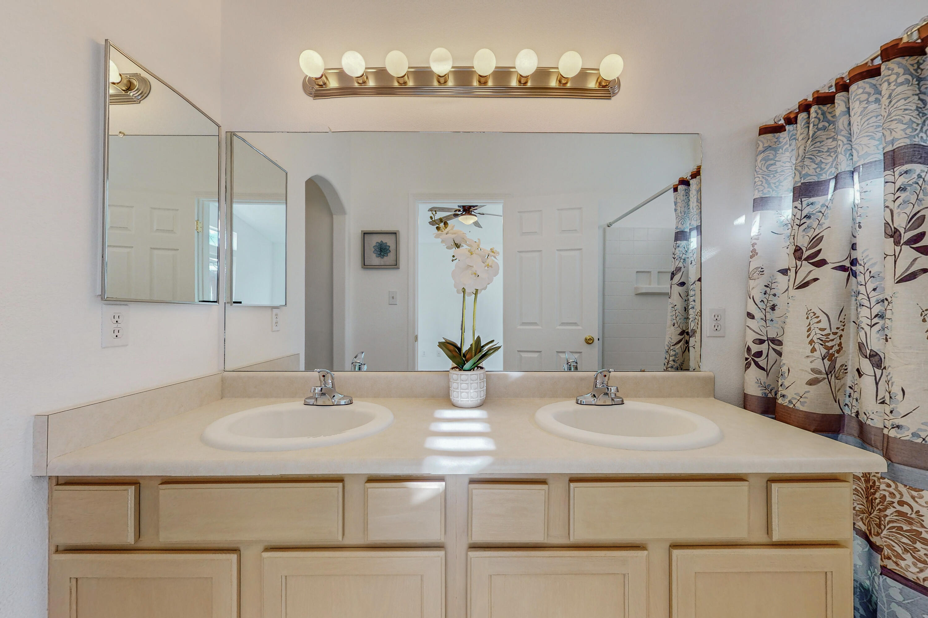 6028 Canis Avenue NW