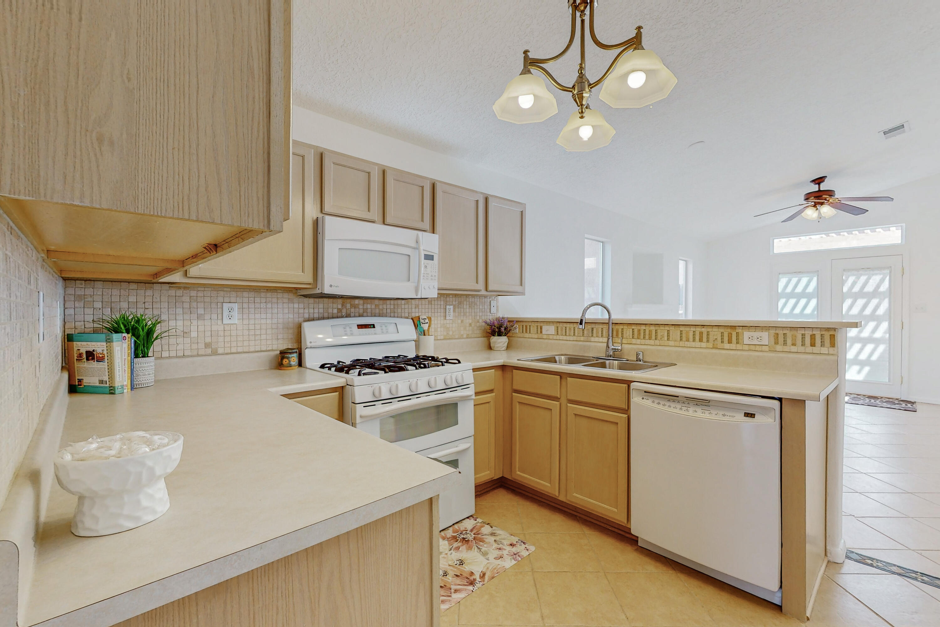 6028 Canis Avenue NW