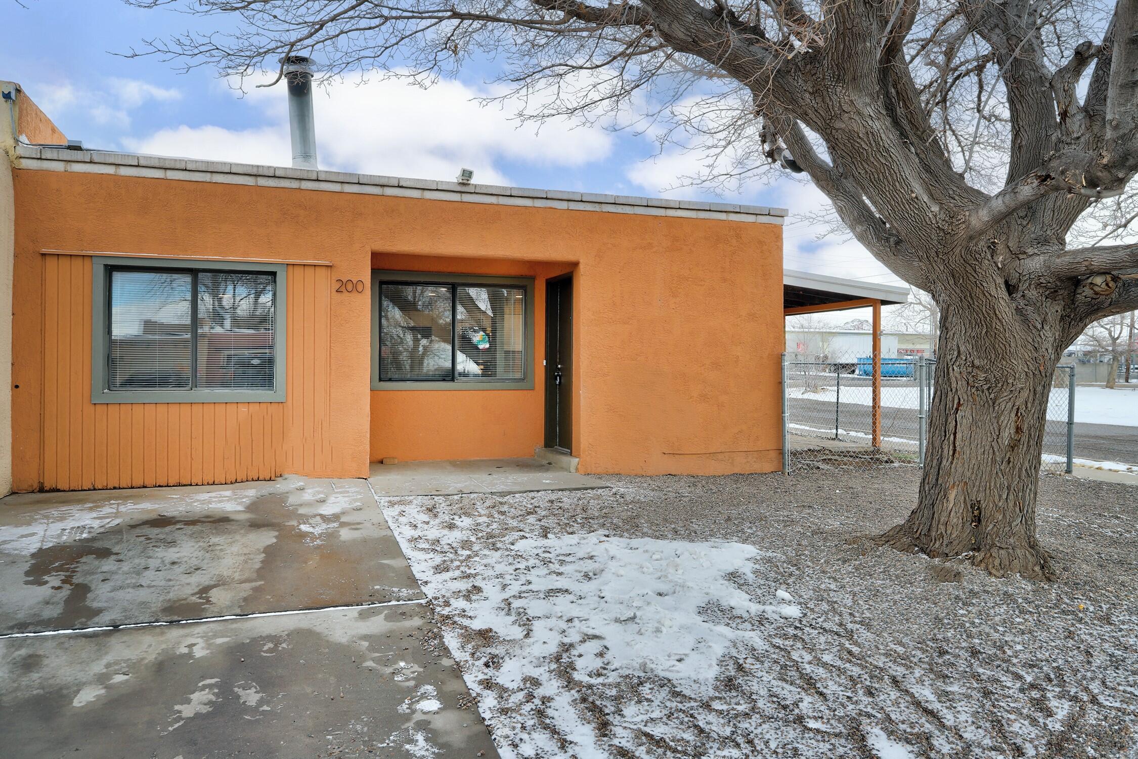 200 Zena Lona Street NE