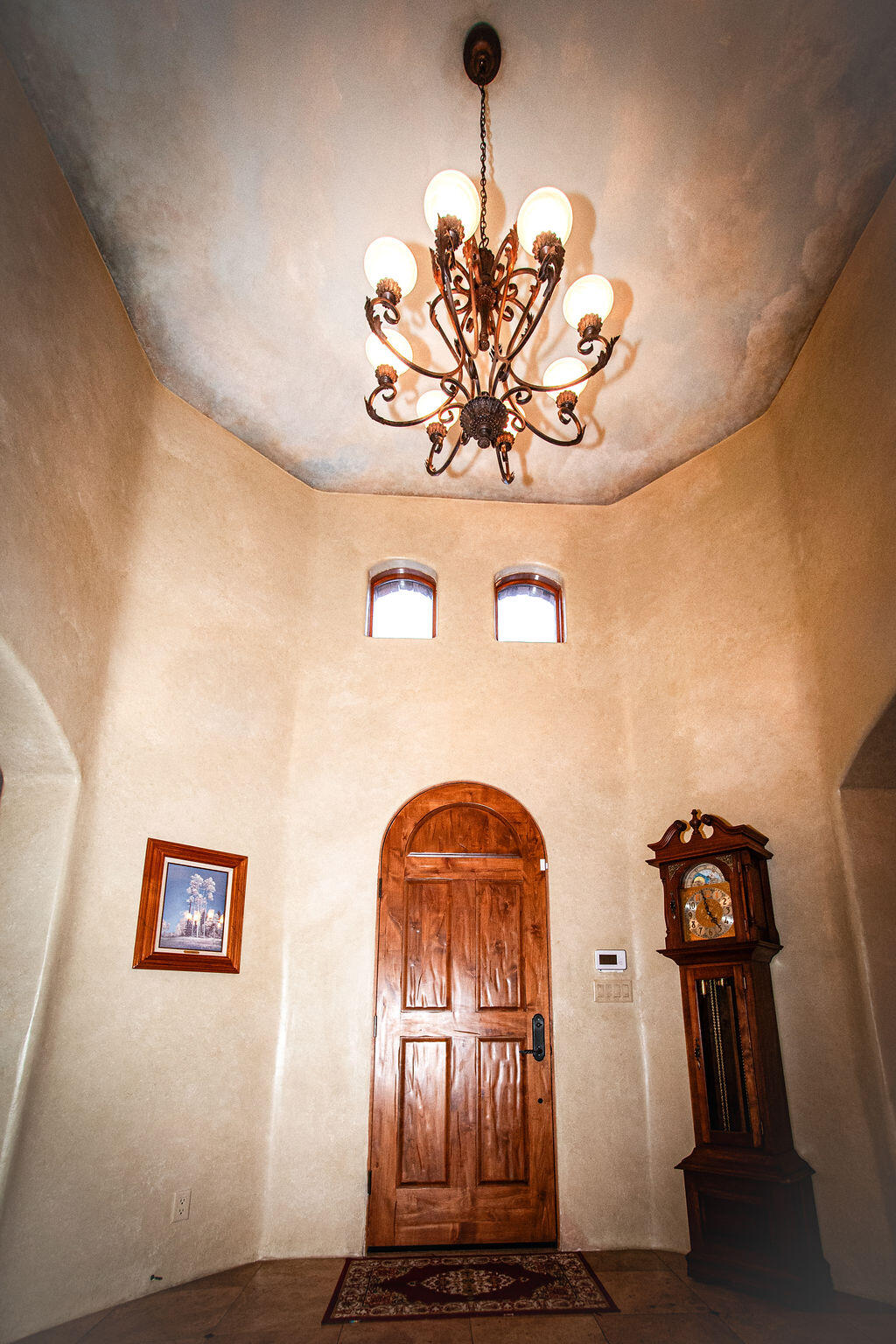 8601 Royal Glo Drive NE