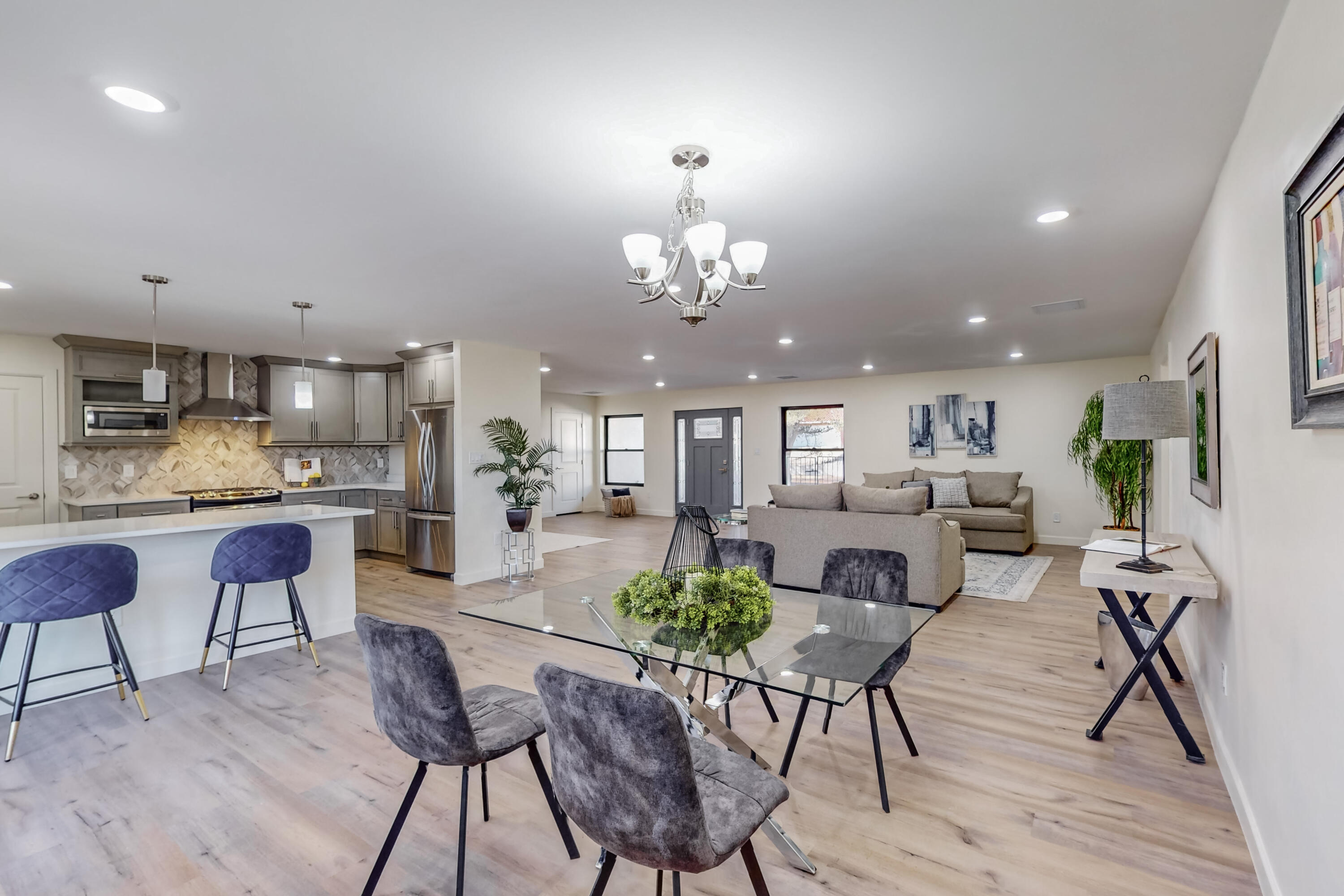 3914 St Andrews Drive SE