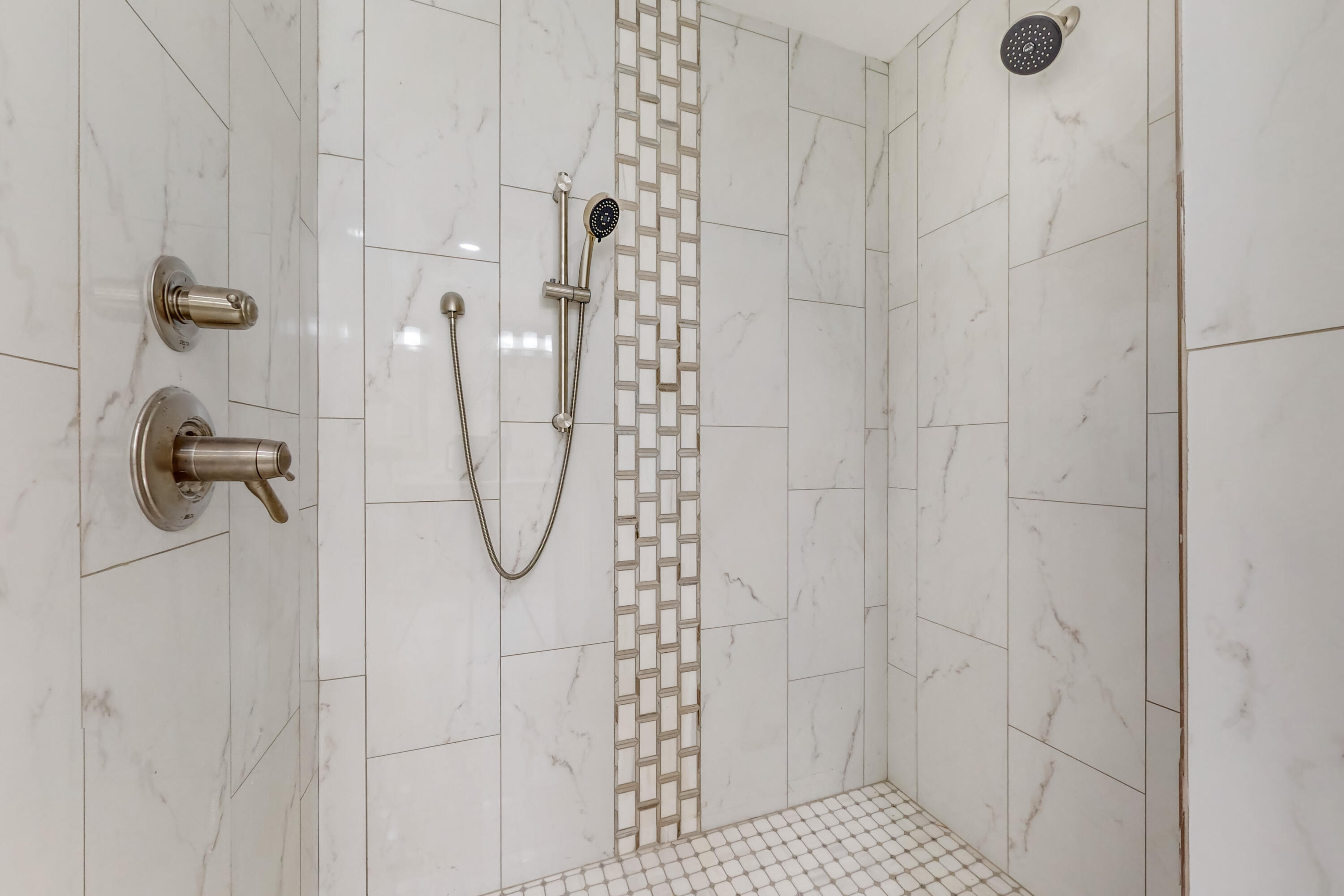 3914 St Andrews Drive SE