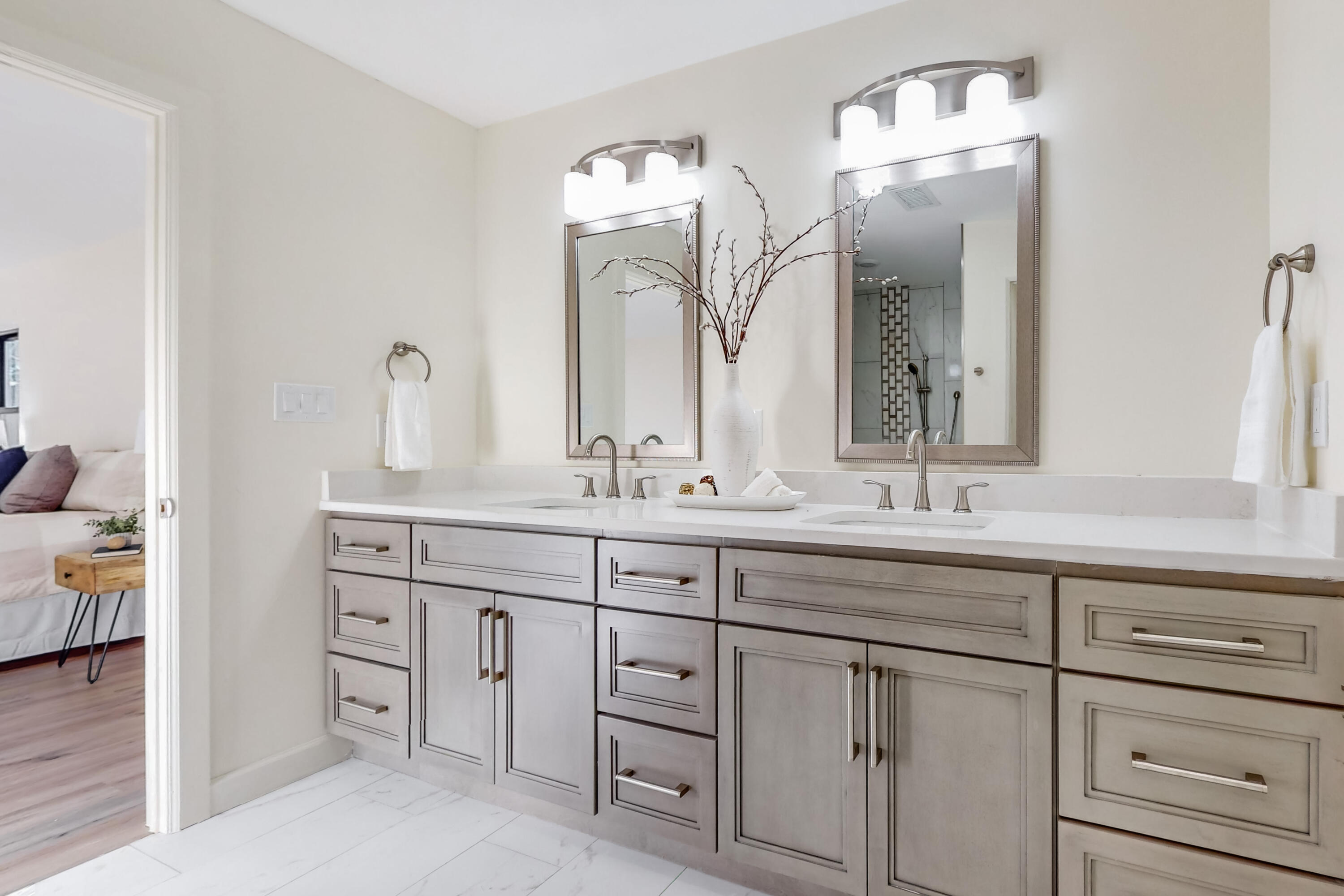 3914 St Andrews Drive SE