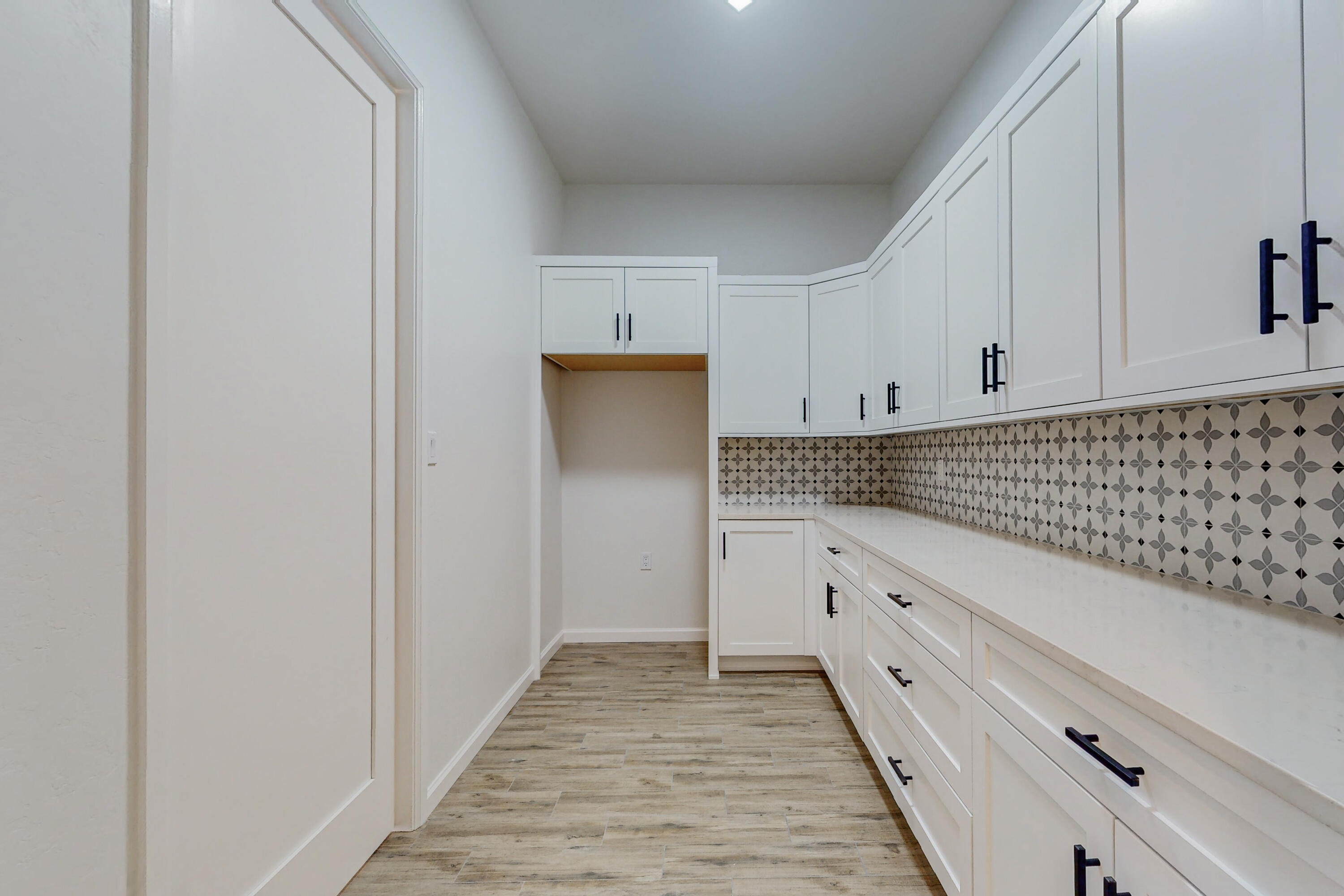 6713 Nacelle Road NE